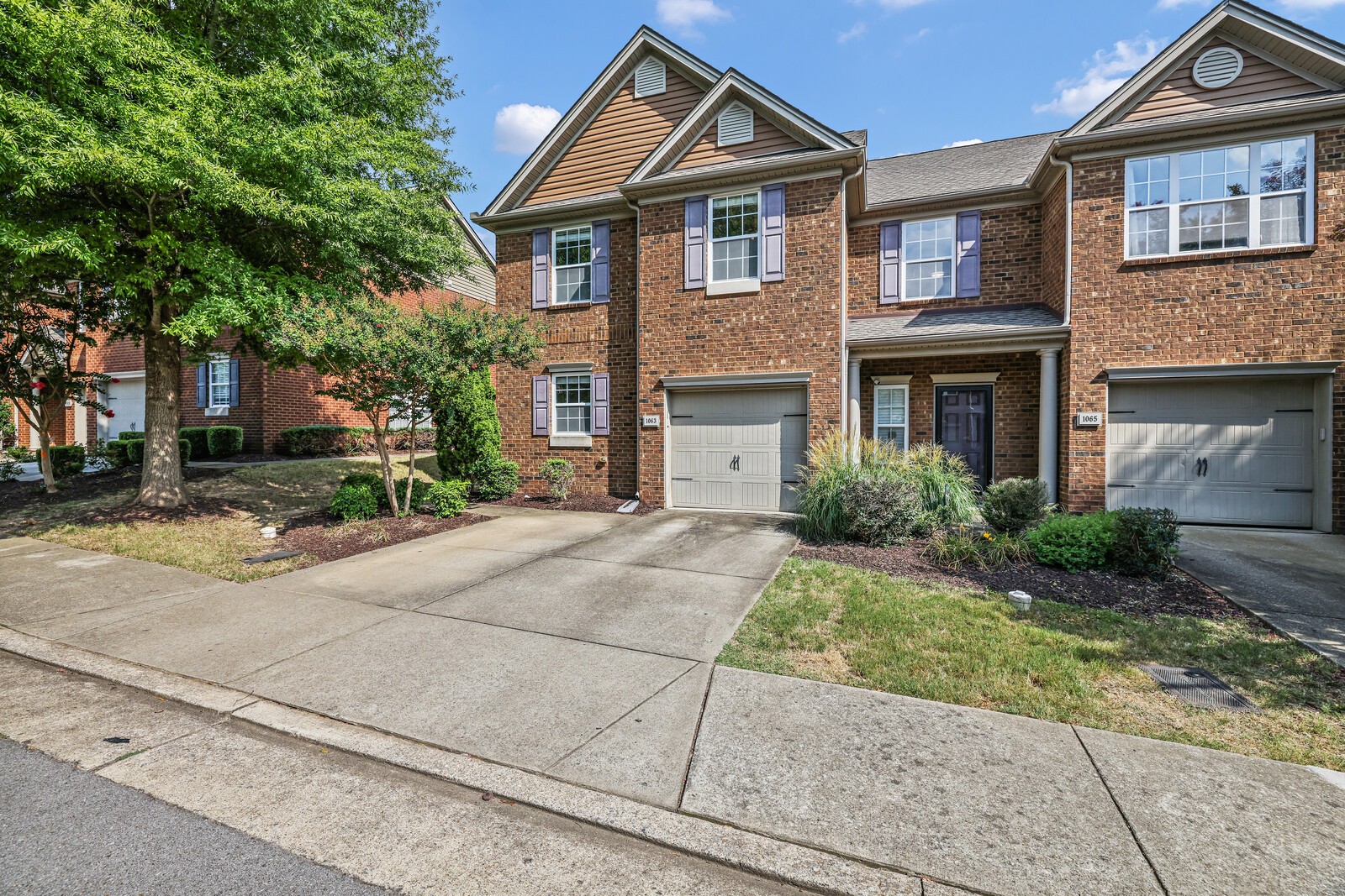 1063 Ashmore Dr
