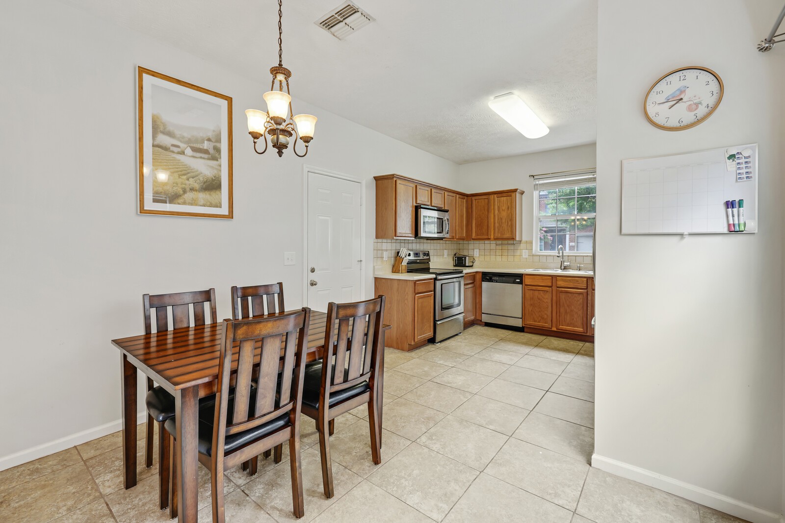 1063 Ashmore Dr