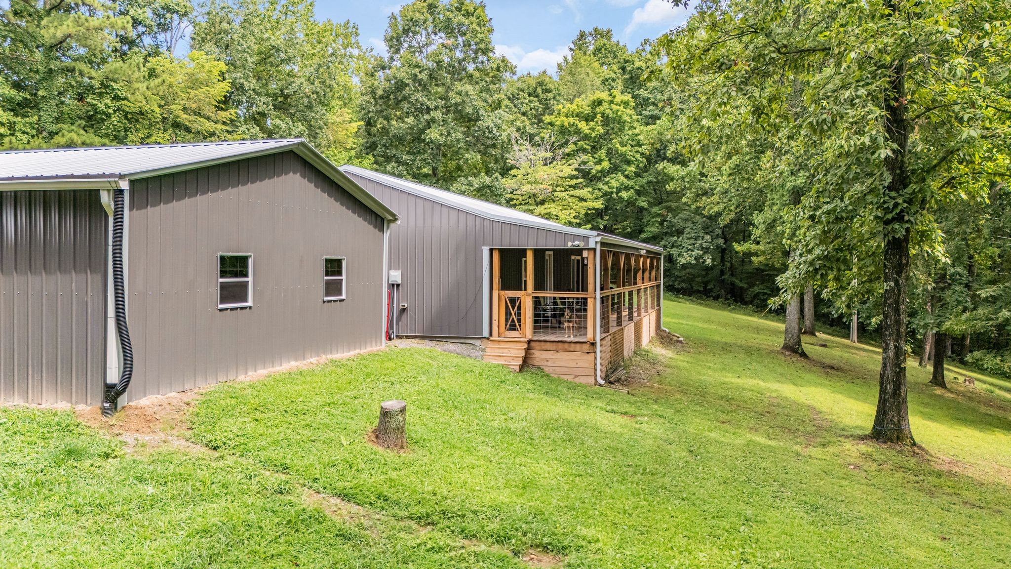 631 Hog Back Ridge Rd