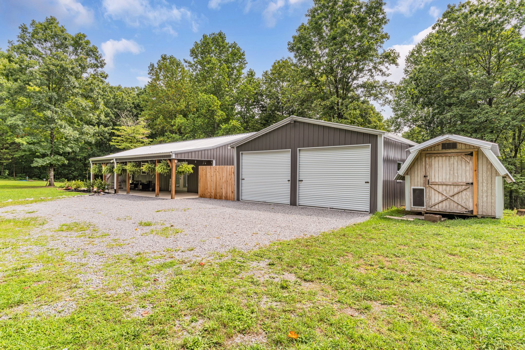 631 Hog Back Ridge Rd