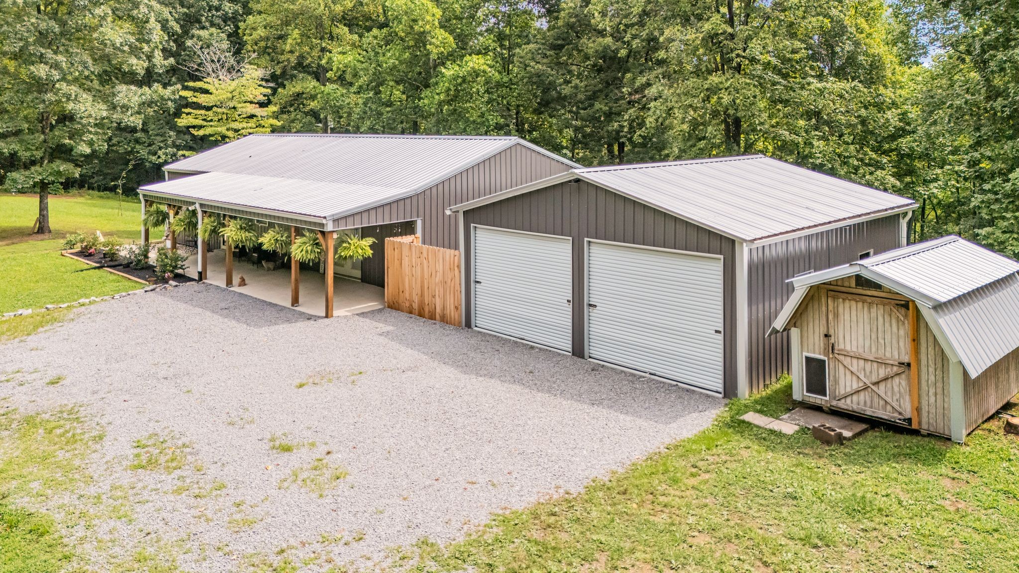 631 Hog Back Ridge Rd