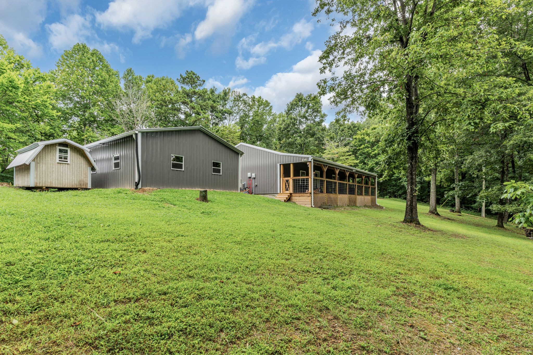 631 Hog Back Ridge Rd
