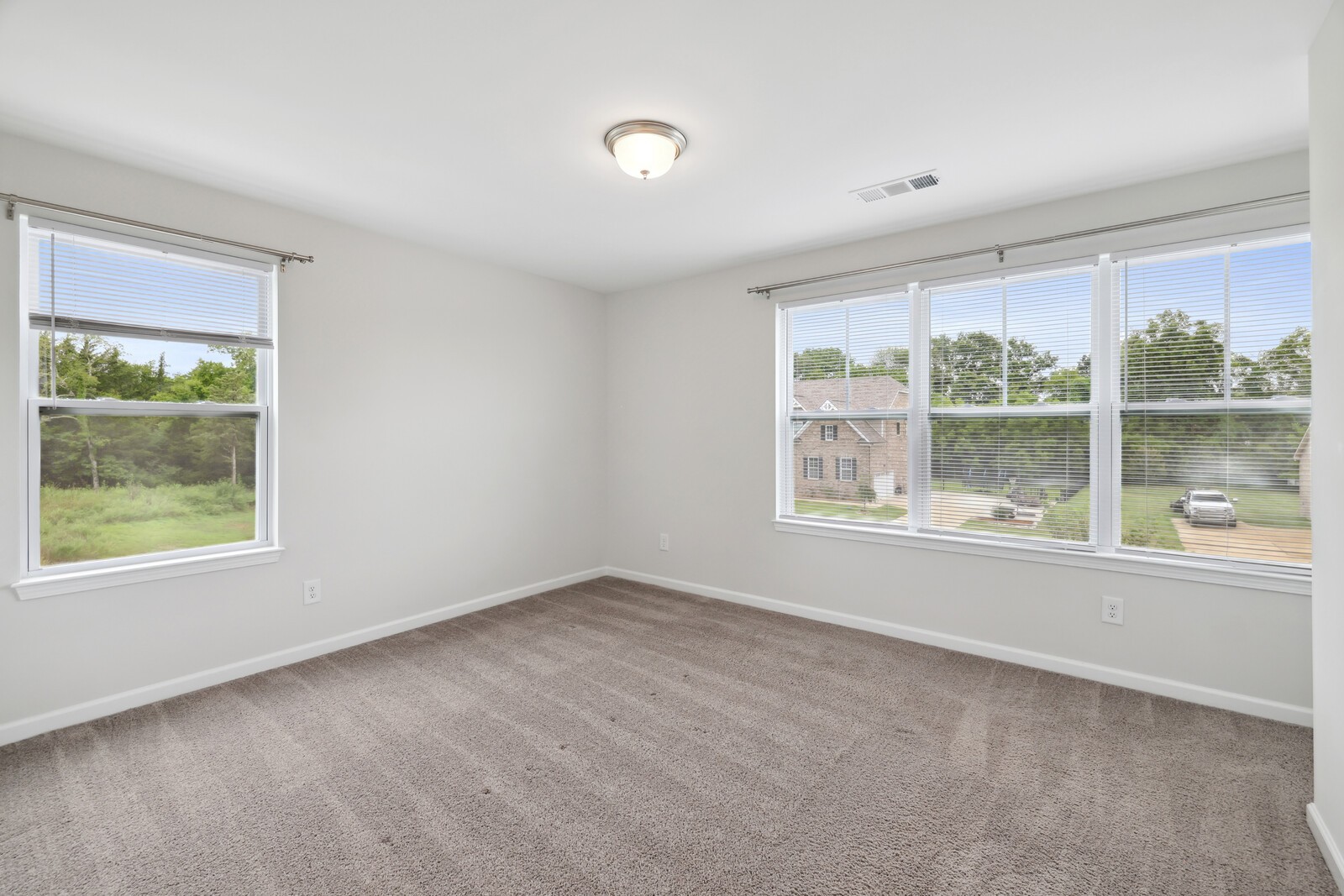 325 Twelve Oaks Ln