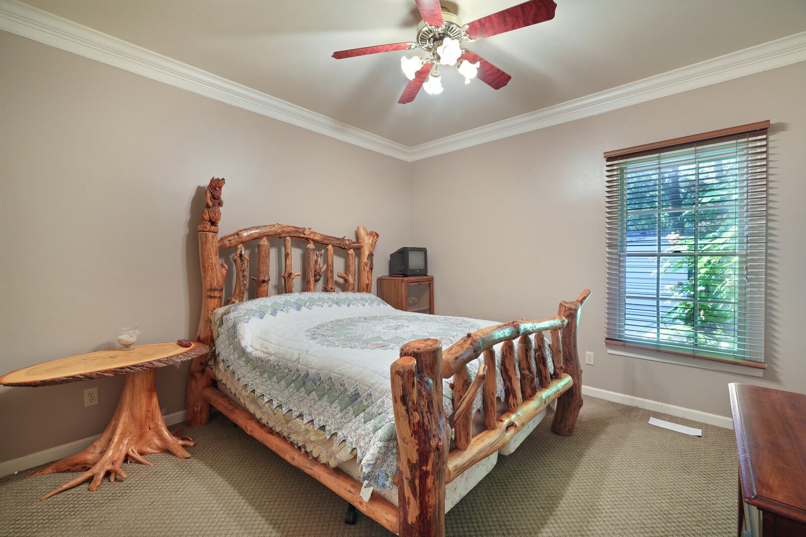 320 Shirley Rd