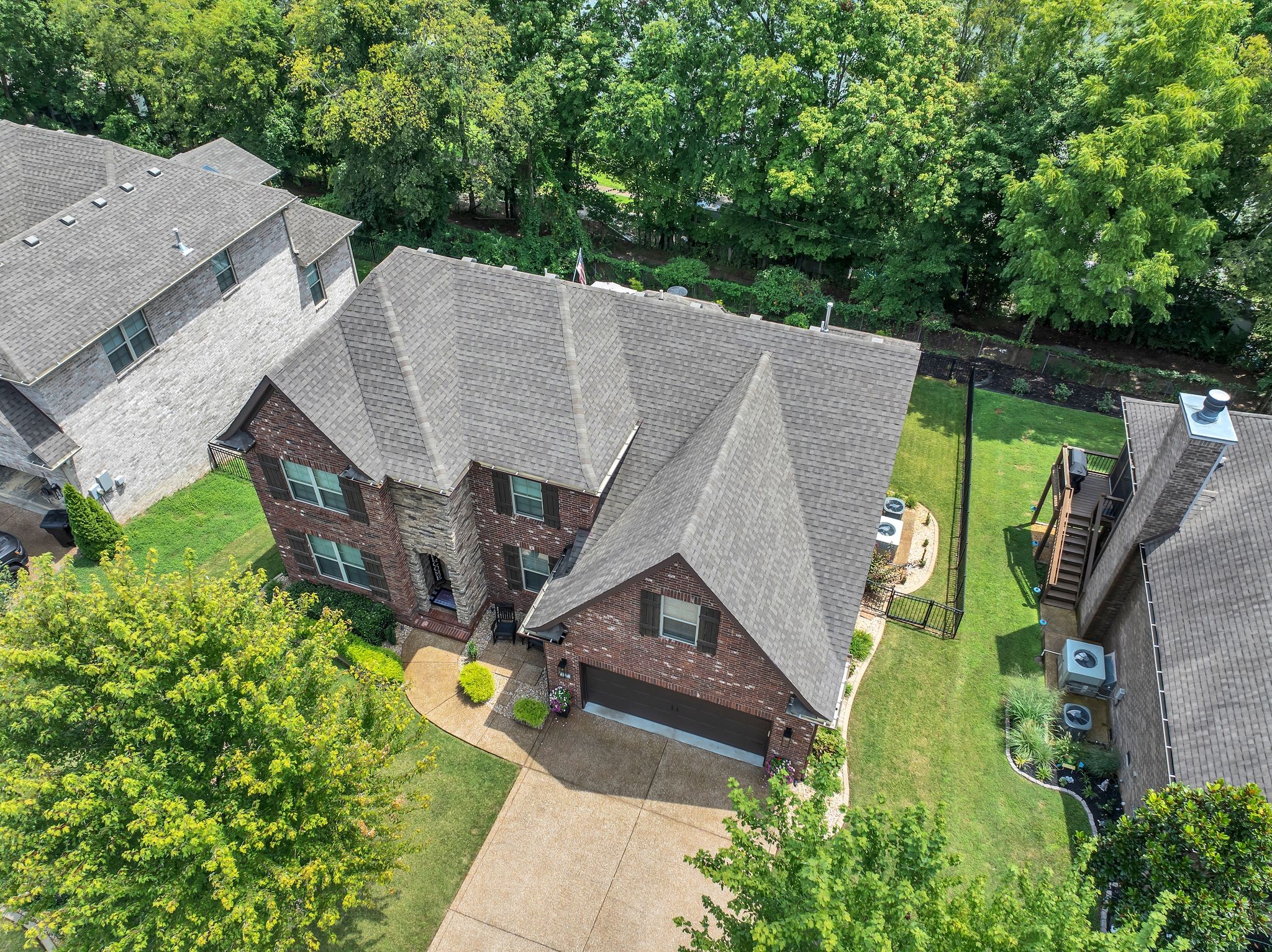 117 Lake Harbor Dr