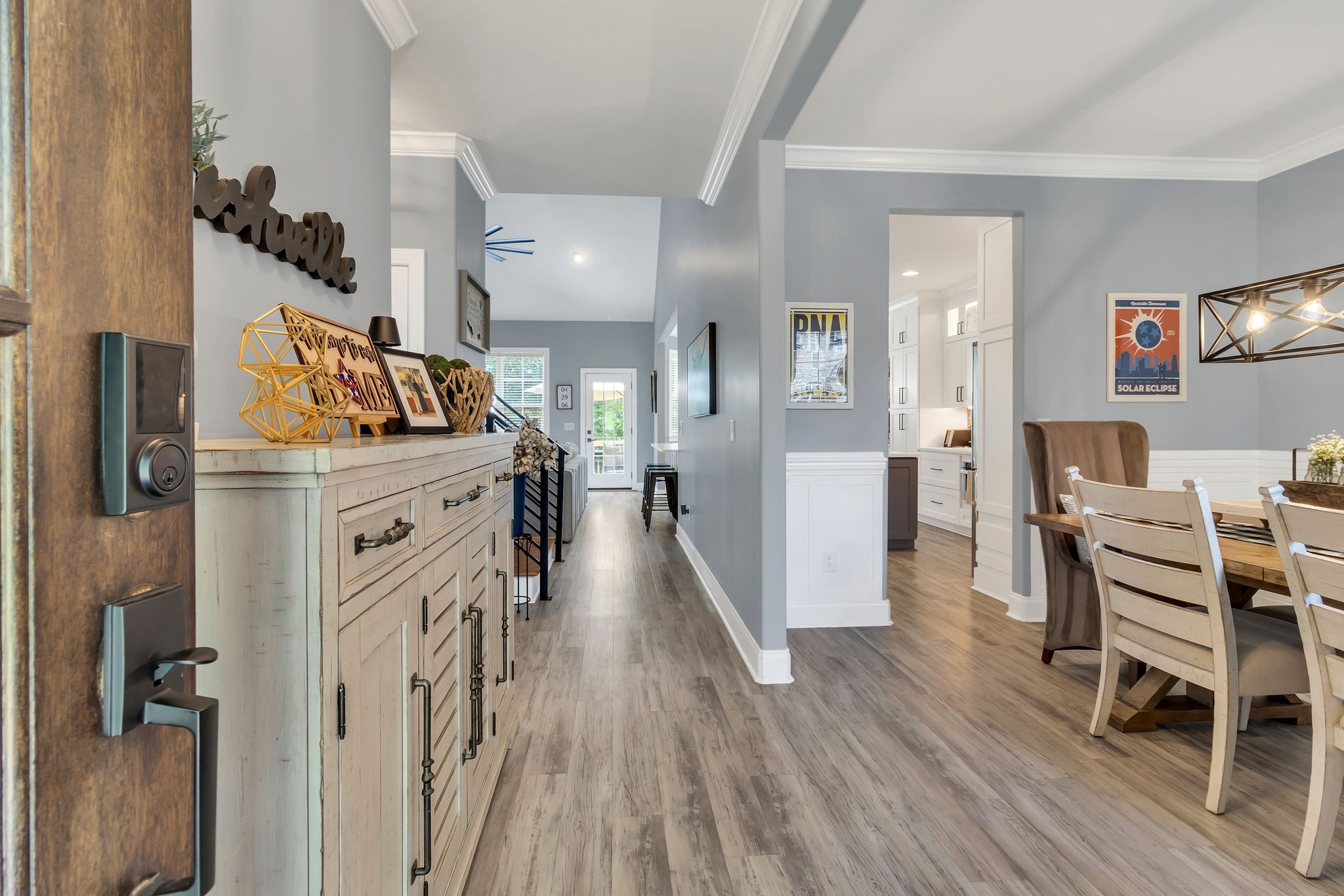 117 Lake Harbor Dr