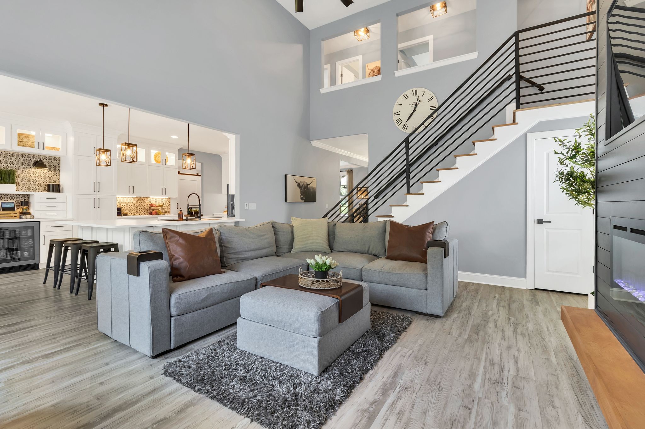 117 Lake Harbor Dr