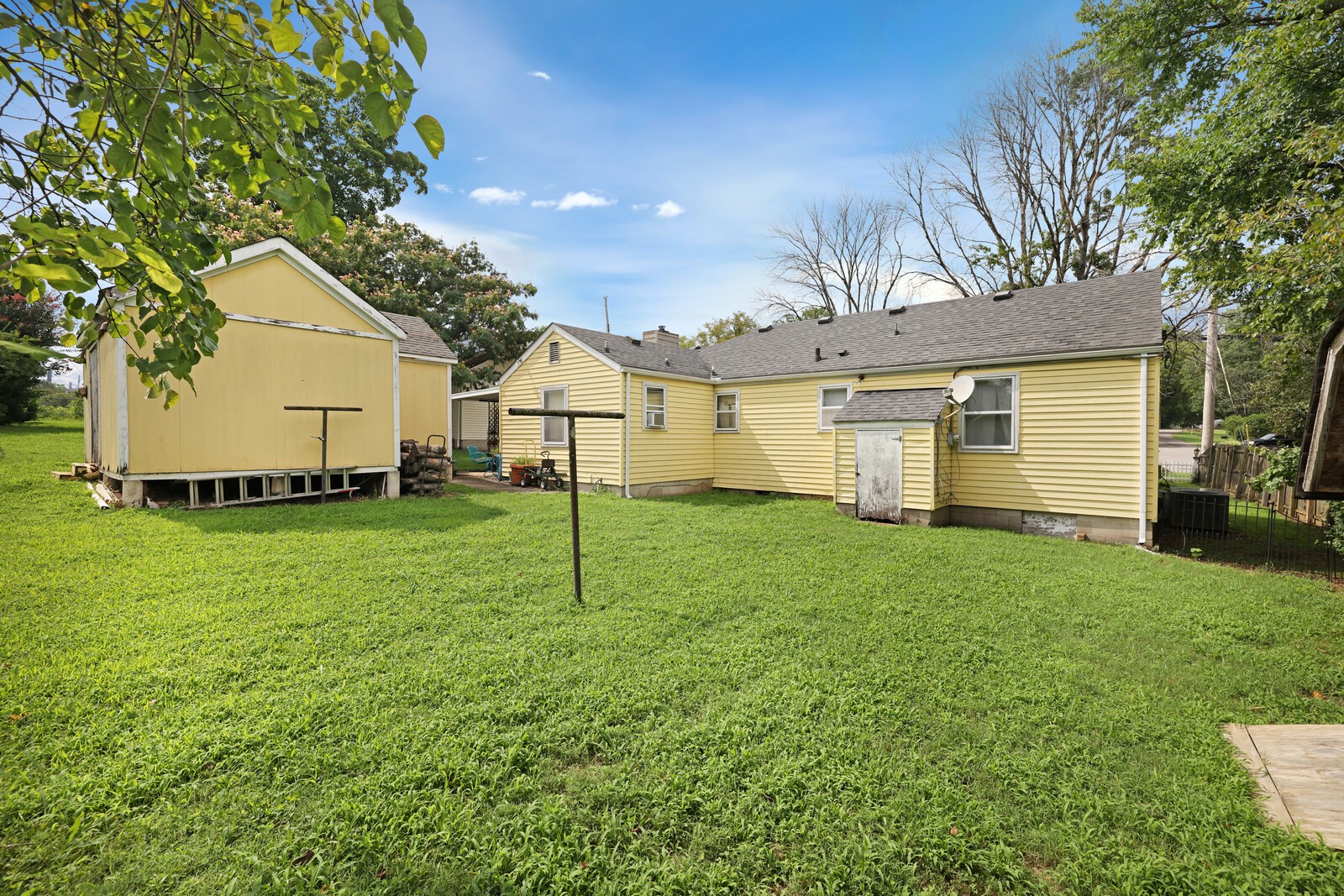 341 Tamworth Dr