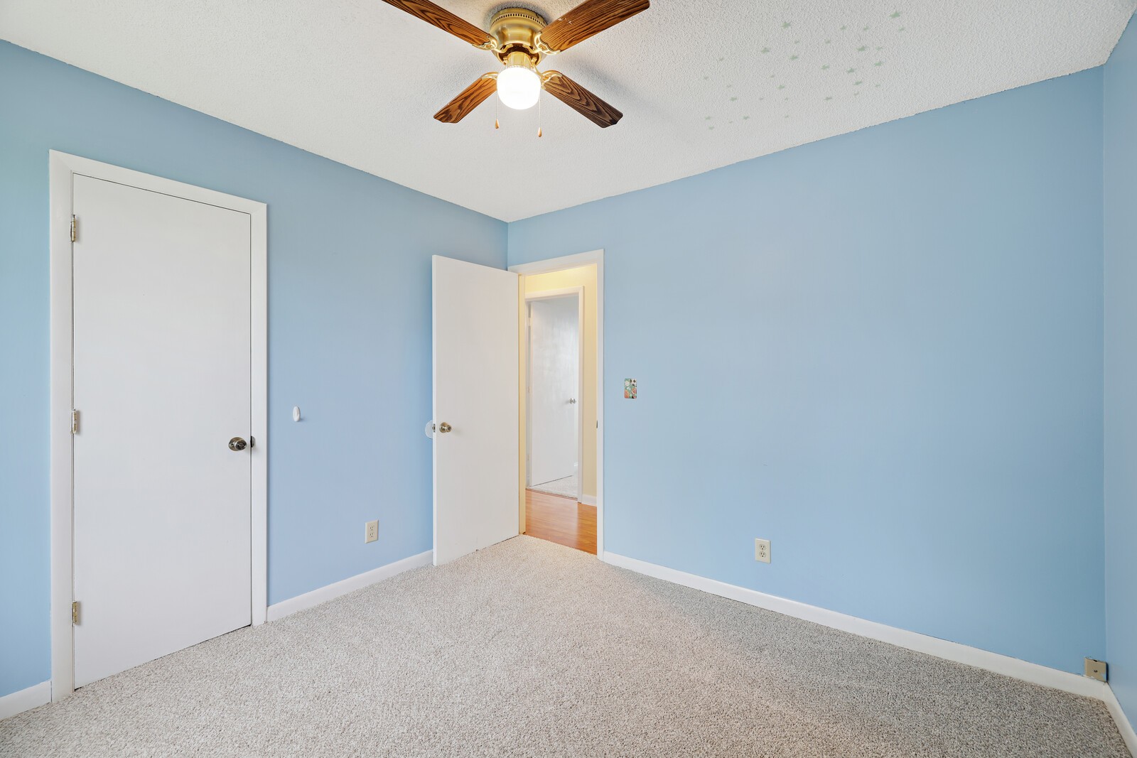 4112 Woodway Ln