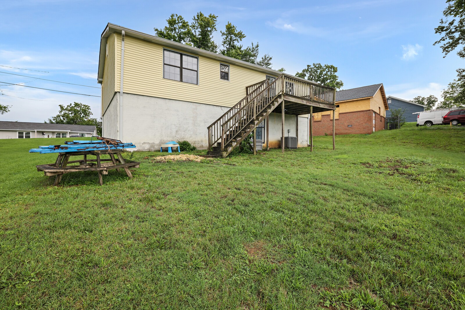 4112 Woodway Ln