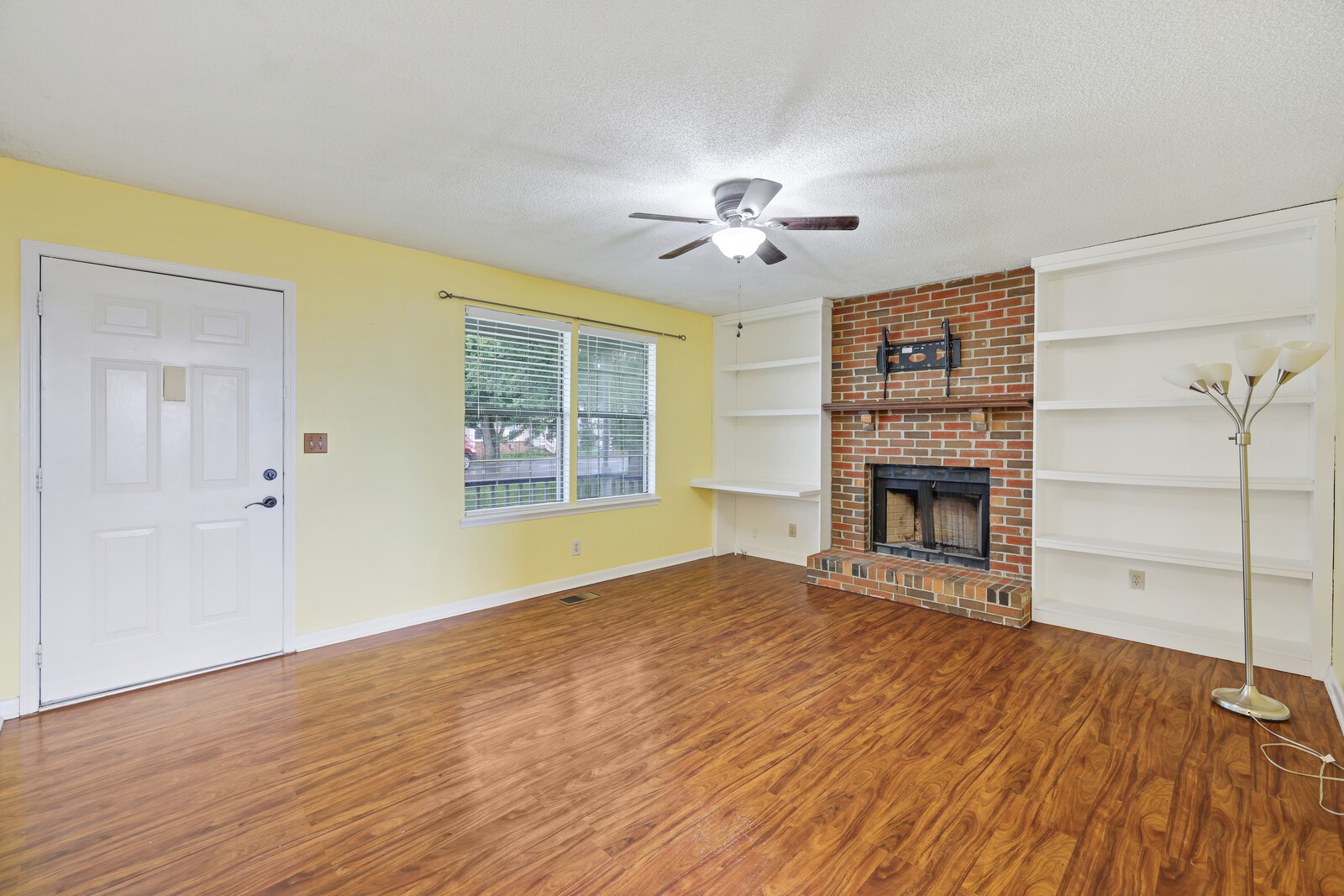 4112 Woodway Ln