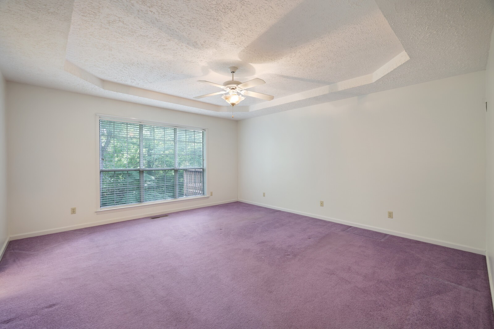 712 Elderberry Ct