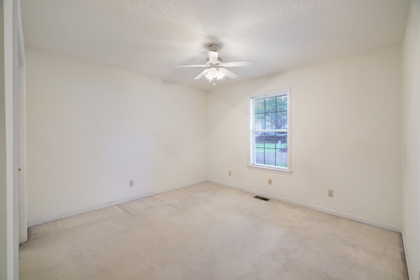 712 Elderberry Ct