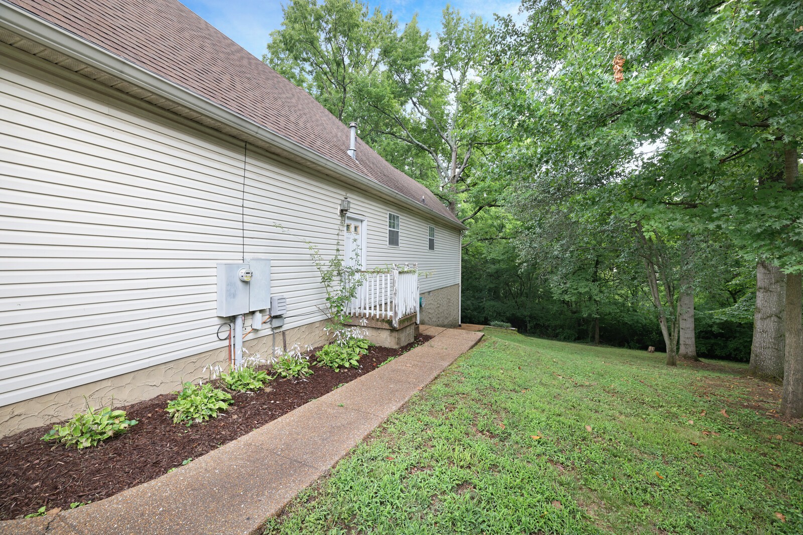 712 Elderberry Ct