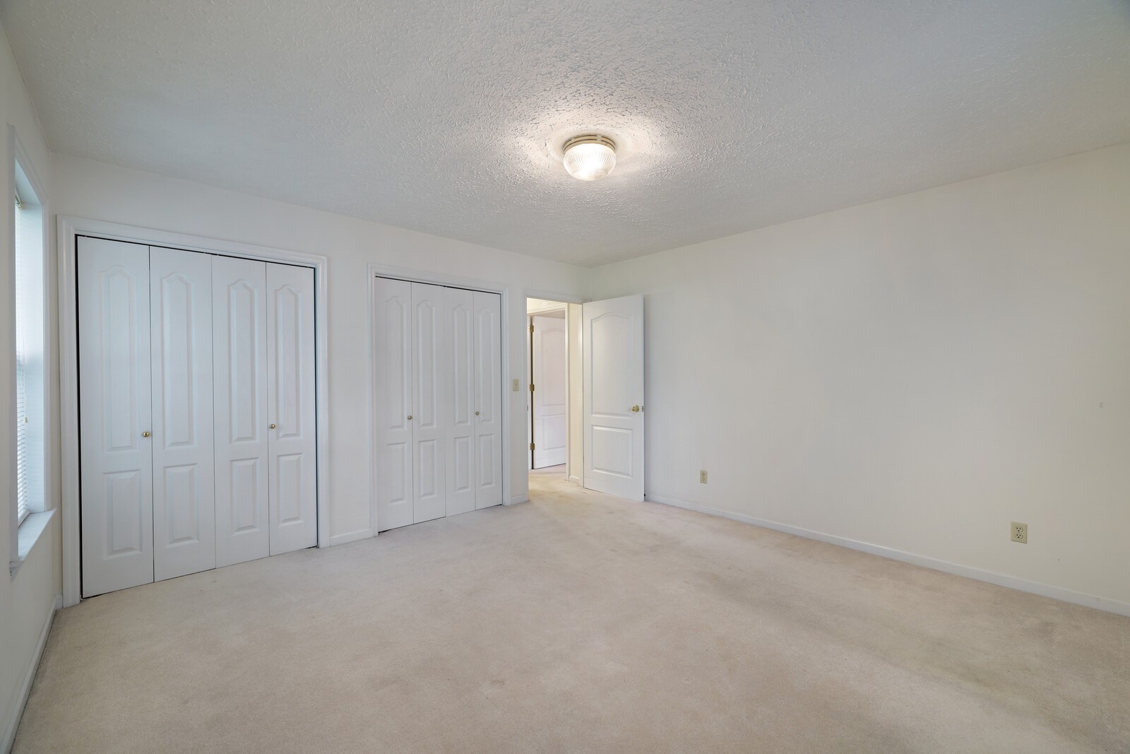 712 Elderberry Ct