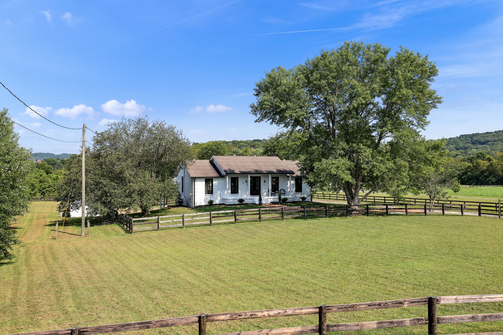 1521 Lewisburg Pike