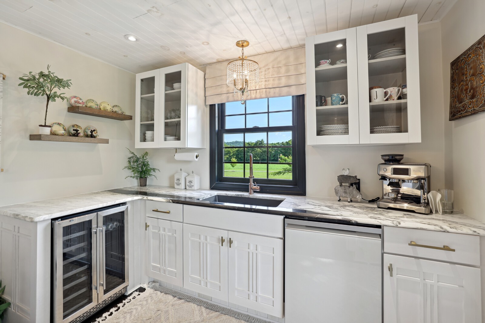 1521 Lewisburg Pike