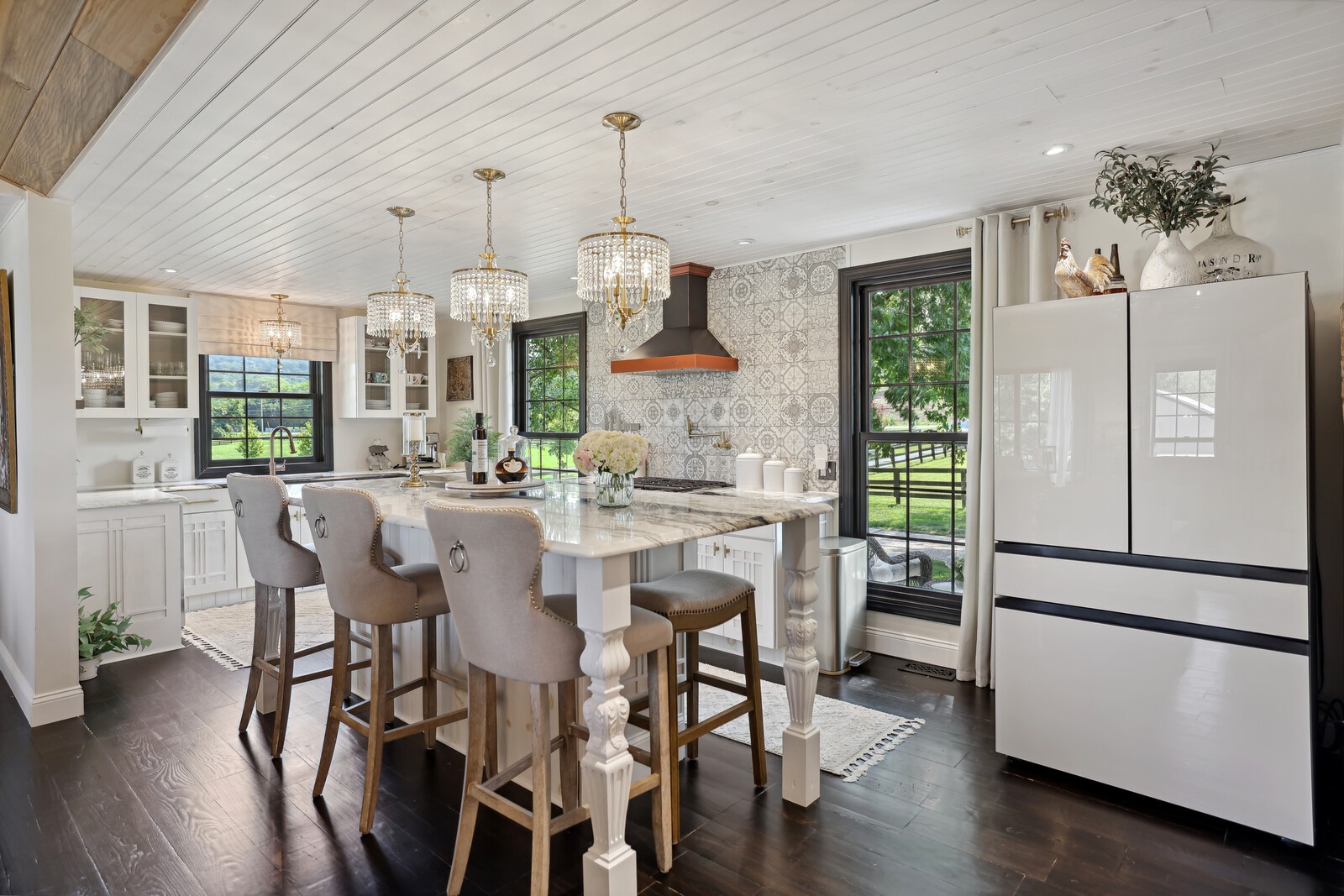 1521 Lewisburg Pike