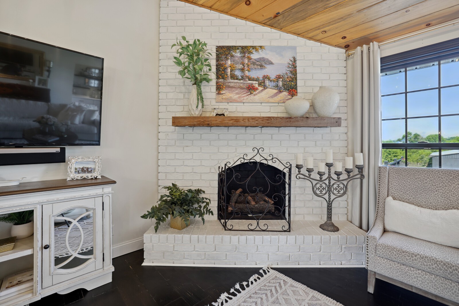 1521 Lewisburg Pike