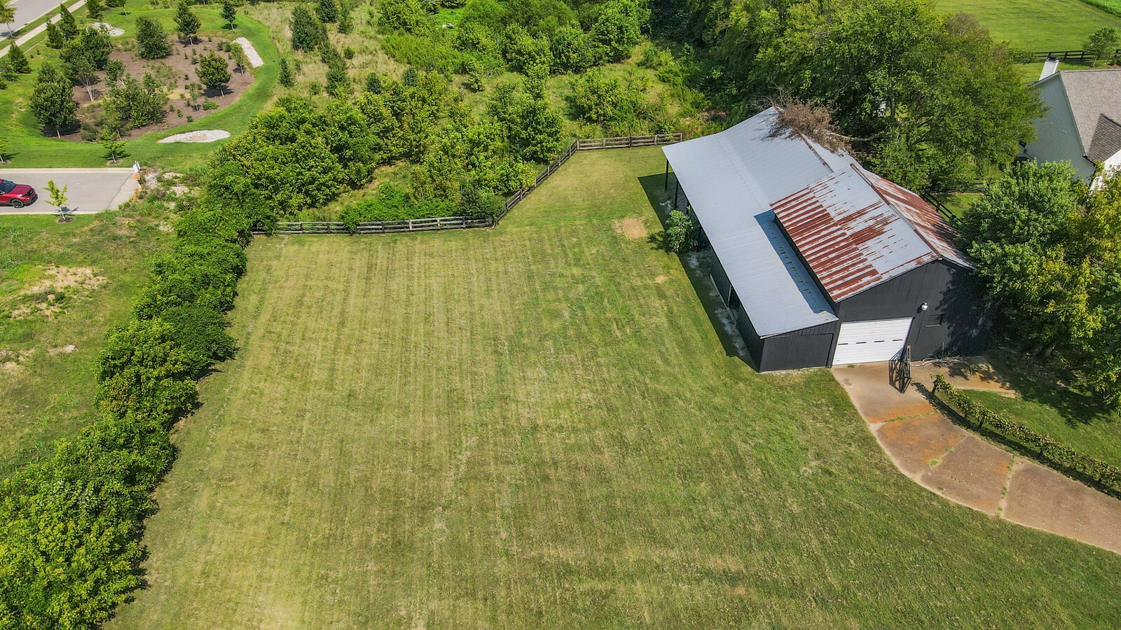 1521 Lewisburg Pike