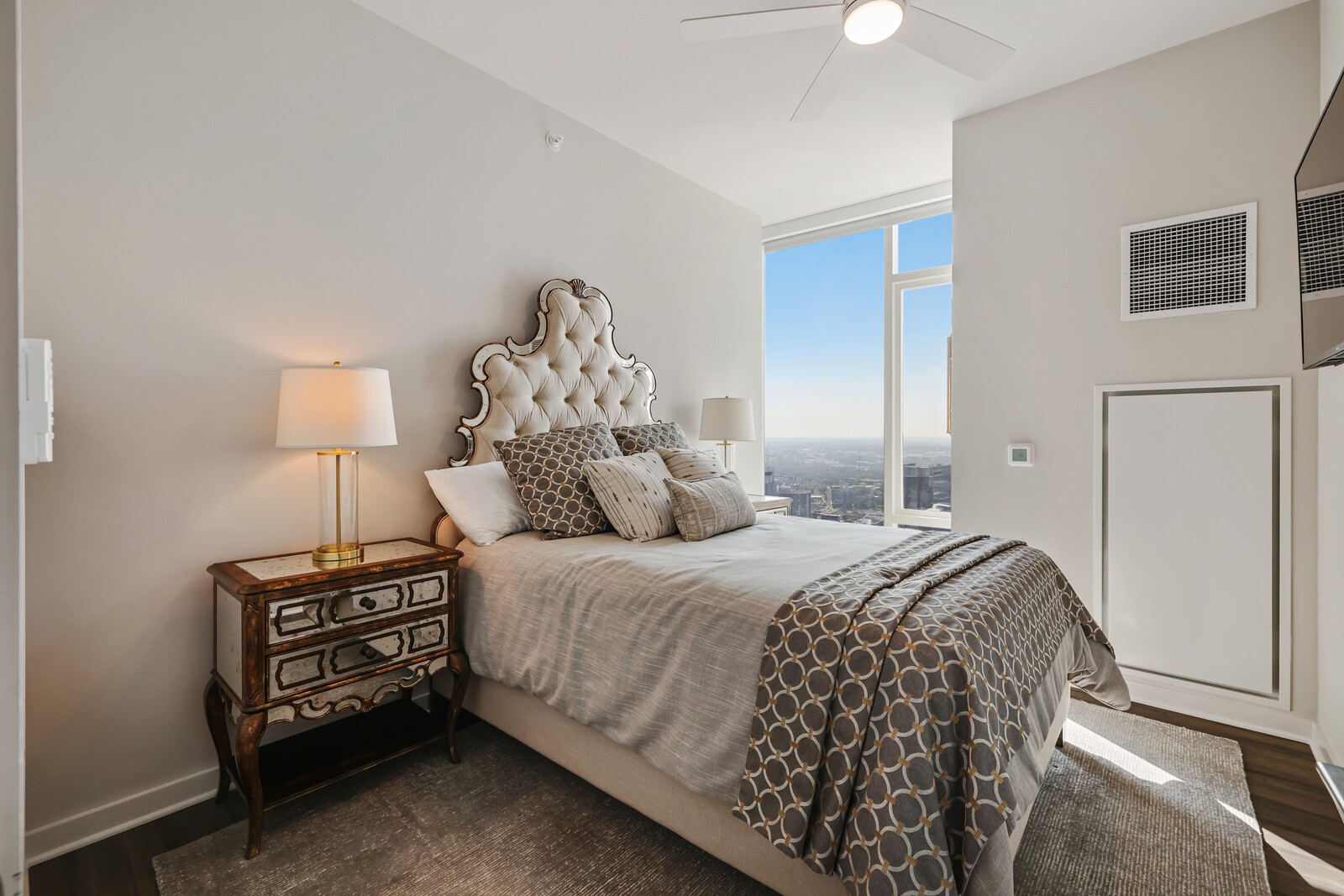 515 Church St Unit: 4206