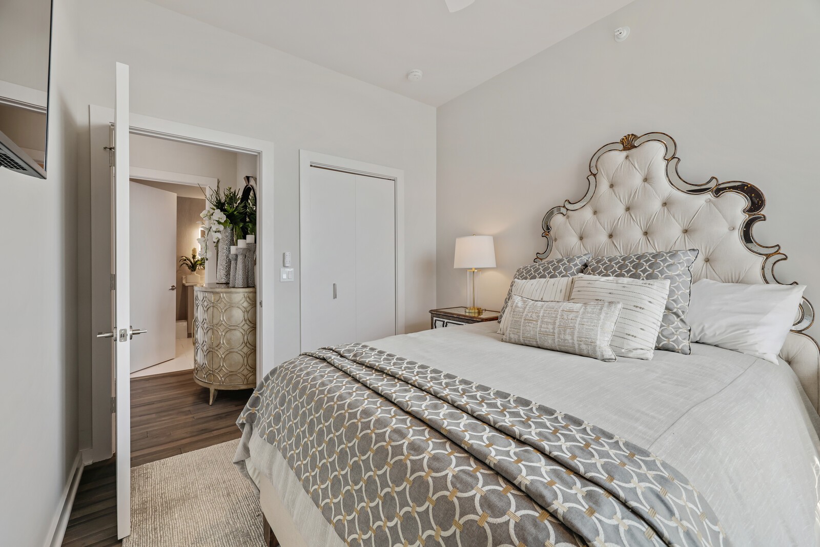 515 Church St Unit: 4206