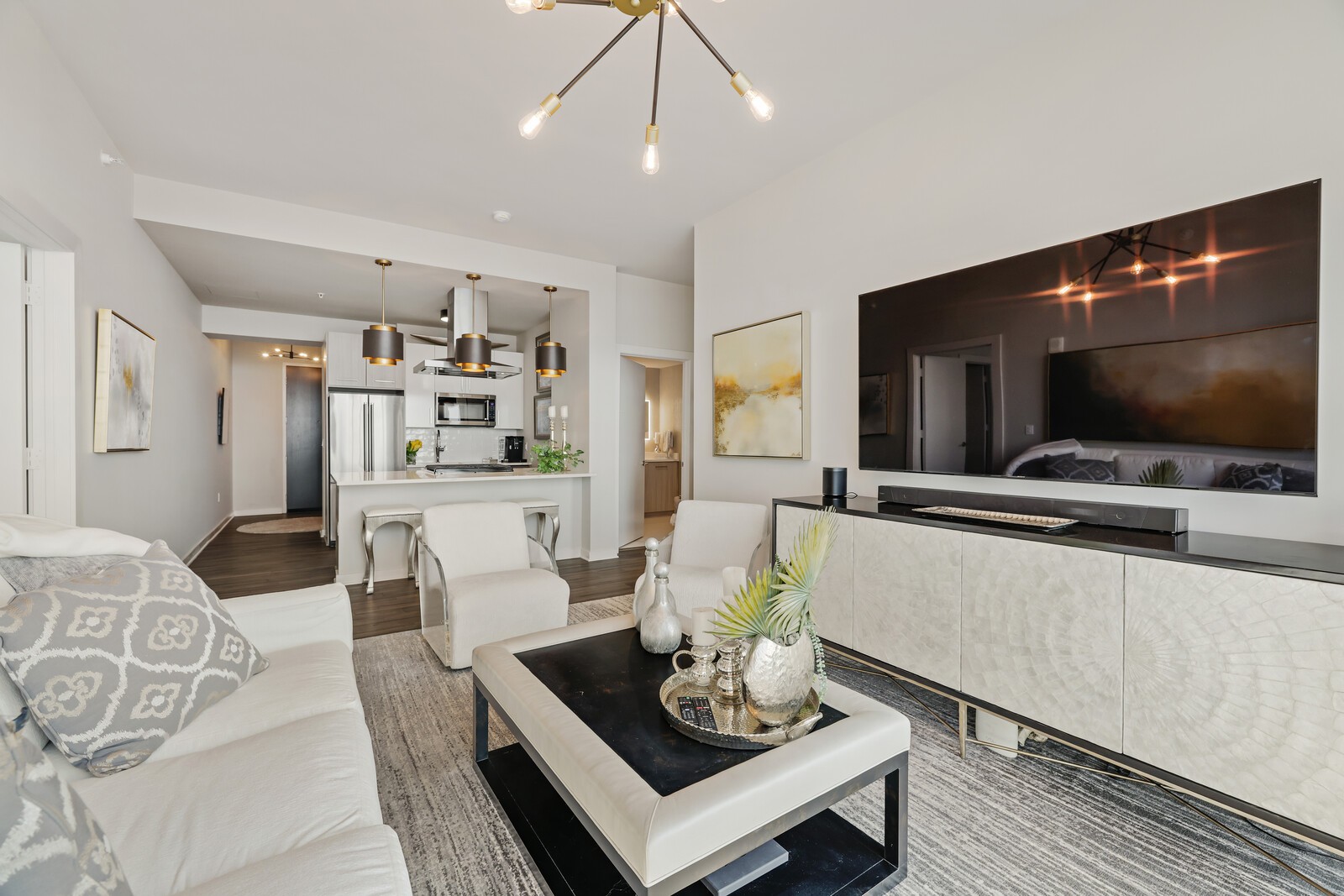 515 Church St Unit: 4206