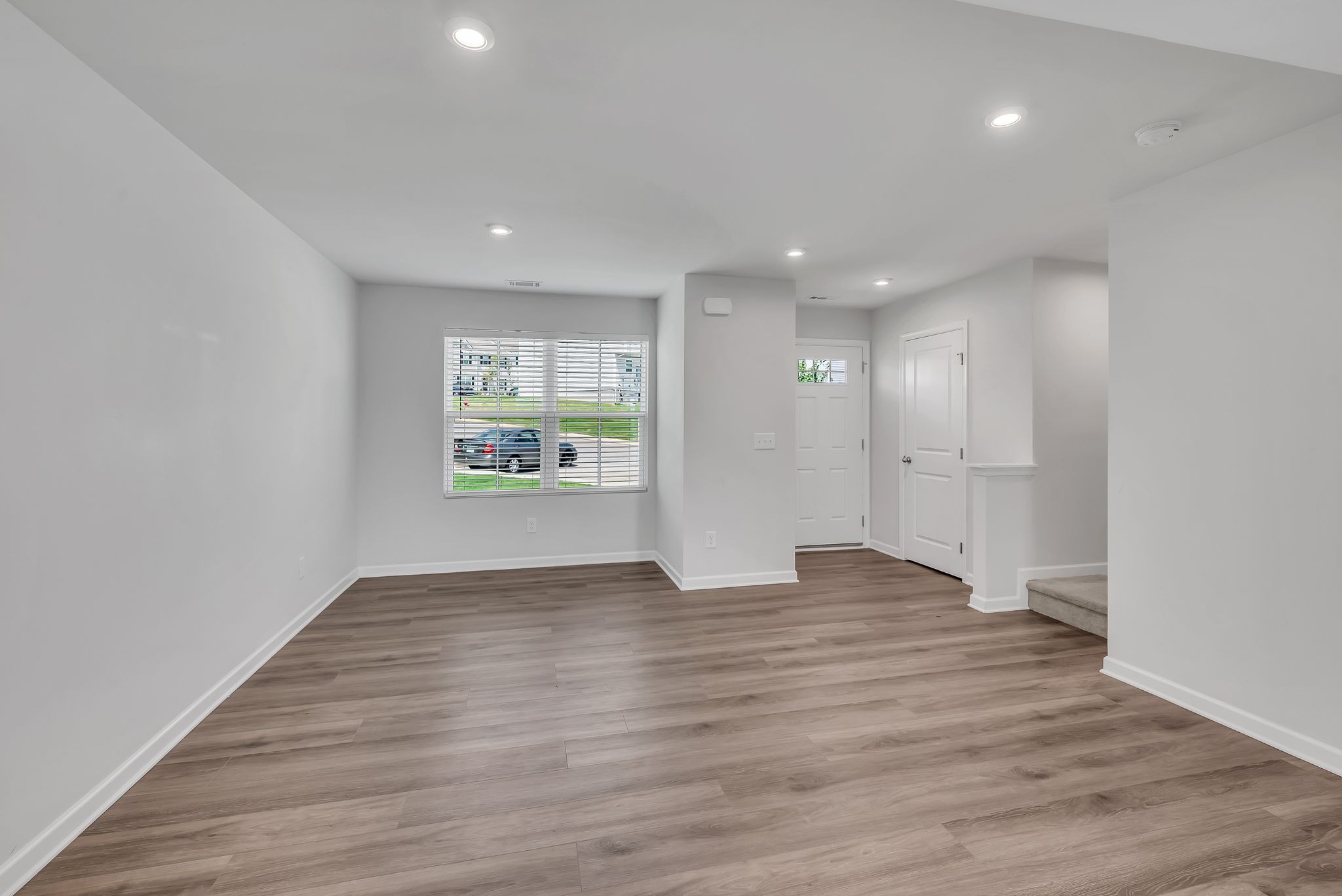 2757 Thornton Grove Blvd Unit: 300