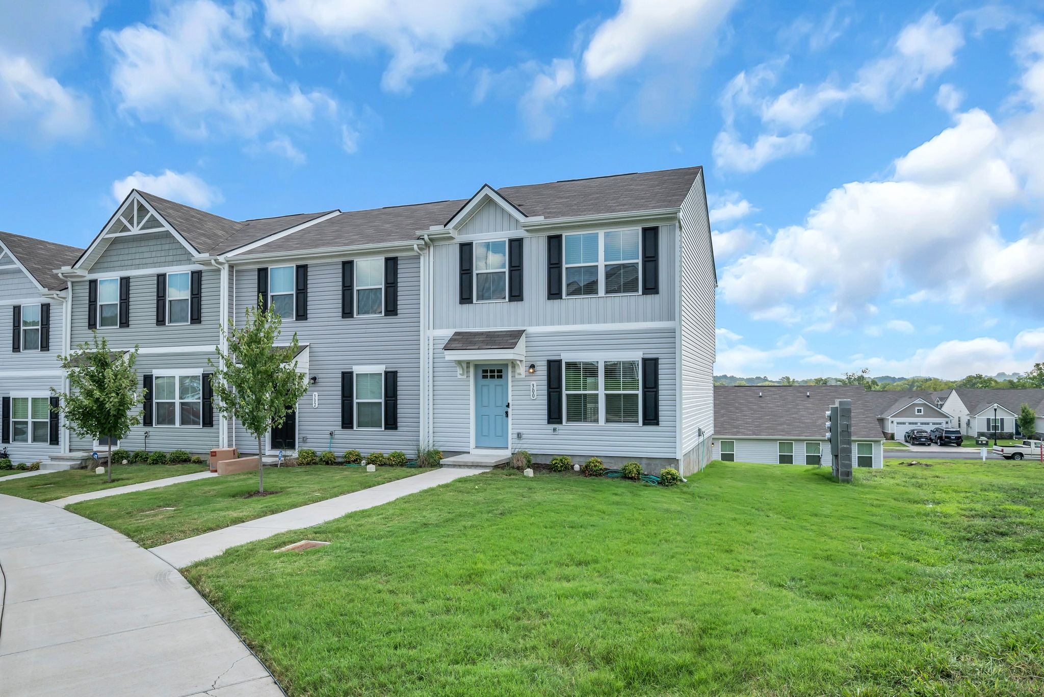 2757 Thornton Grove Blvd Unit: 300