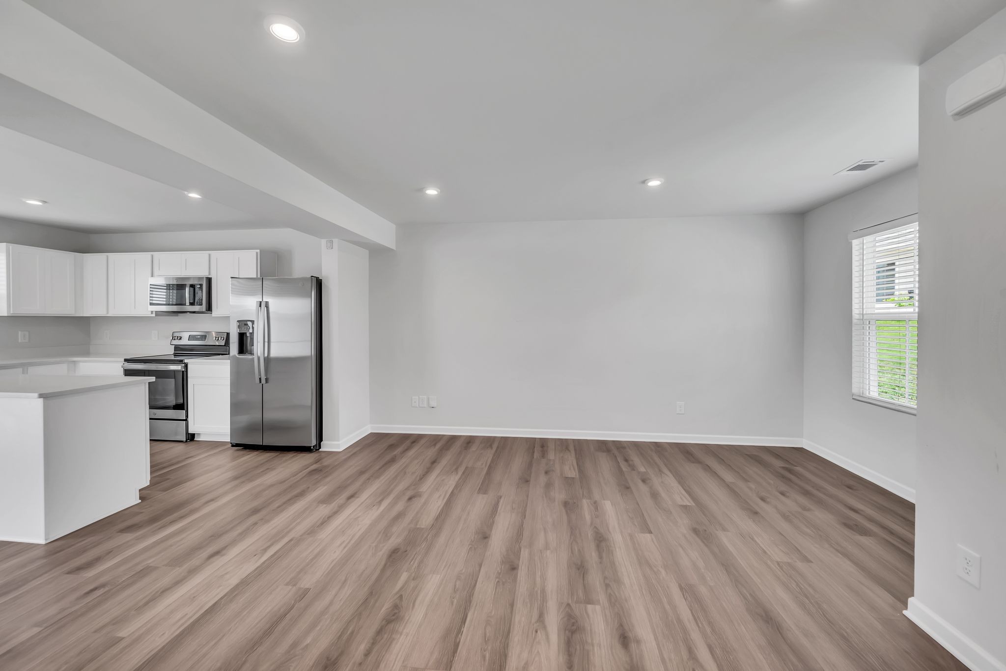 2757 Thornton Grove Blvd Unit: 300