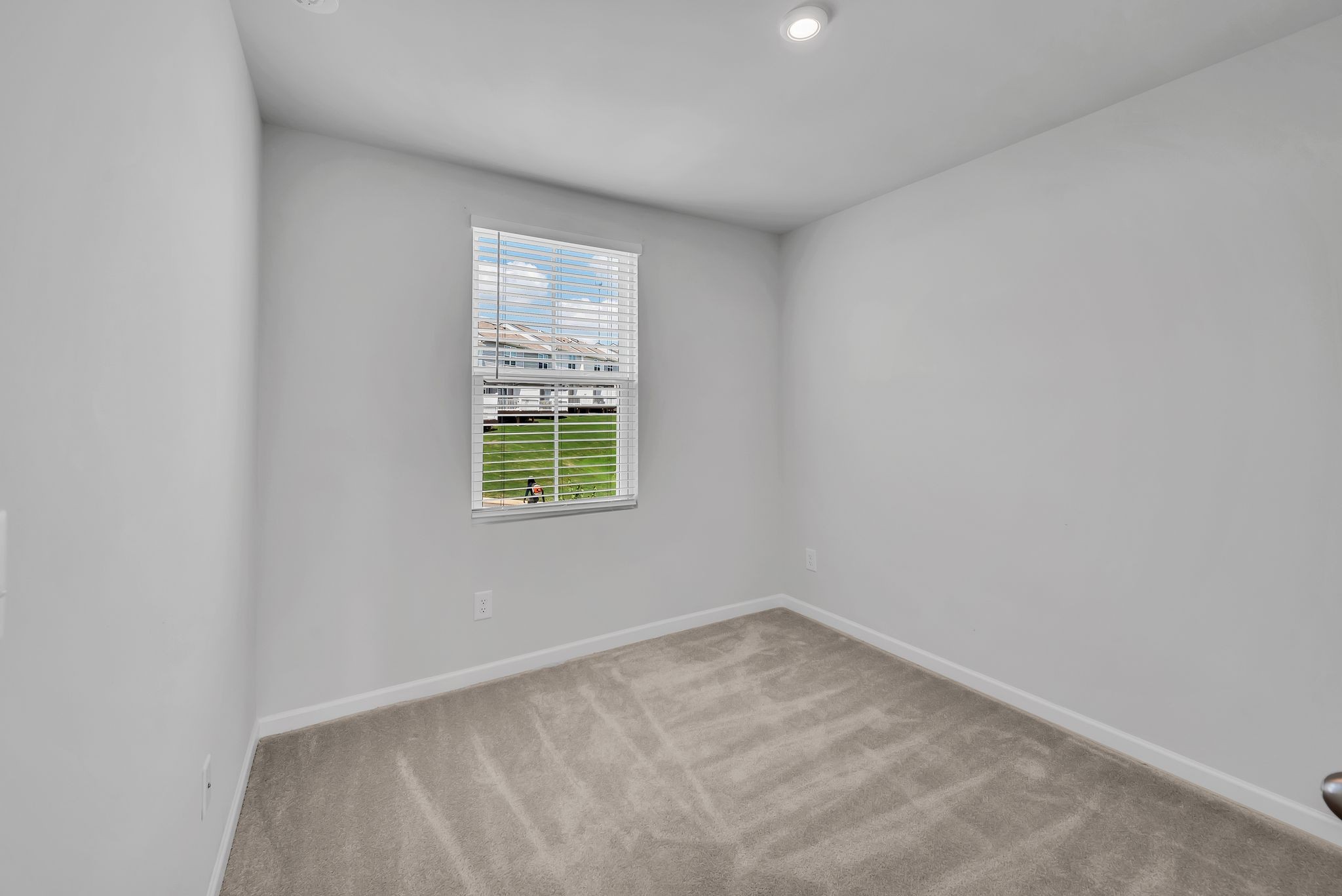 2757 Thornton Grove Blvd Unit: 300
