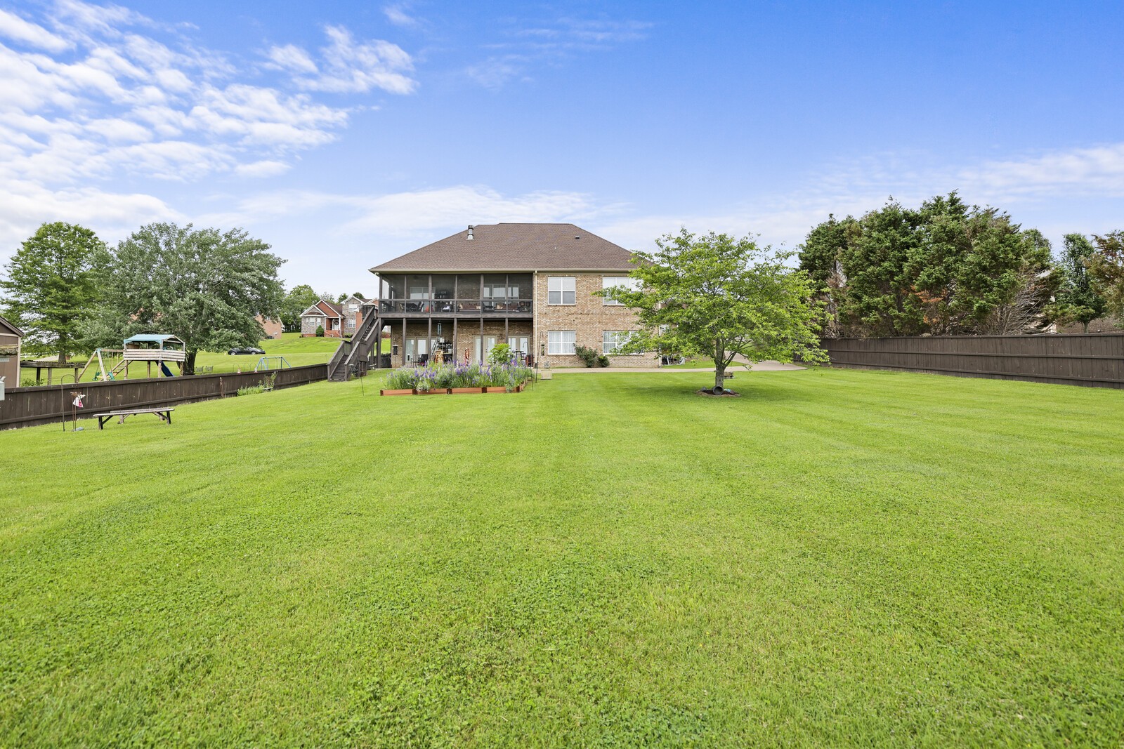 102 Chalford Pl