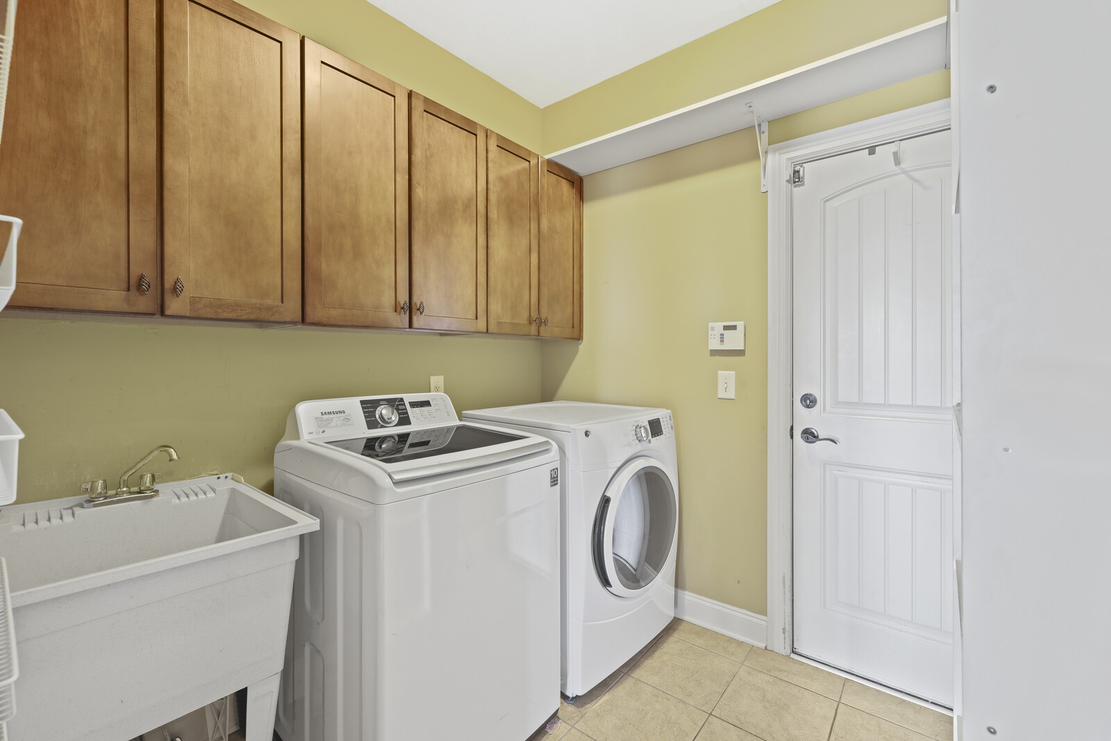 102 Chalford Pl