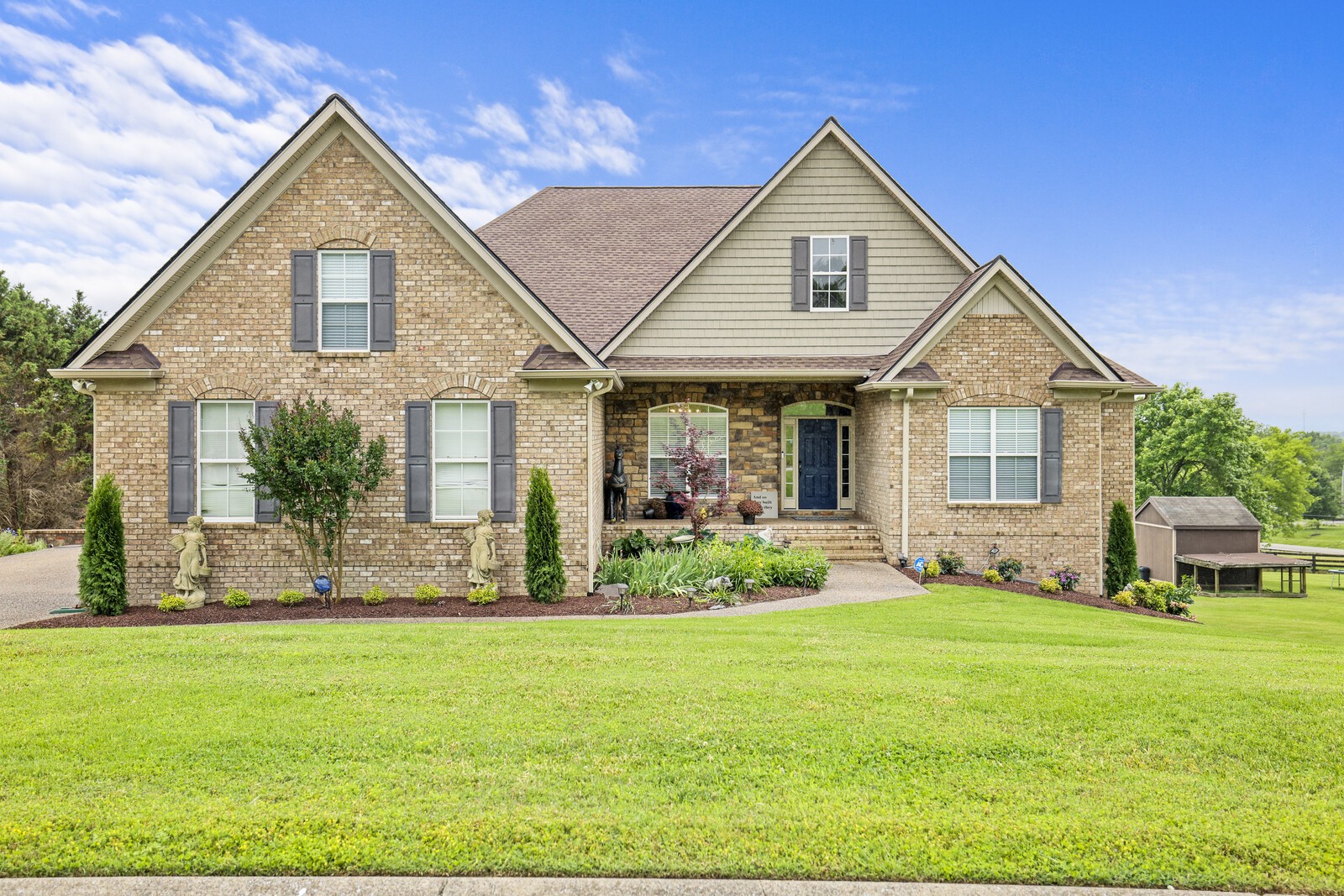 102 Chalford Pl