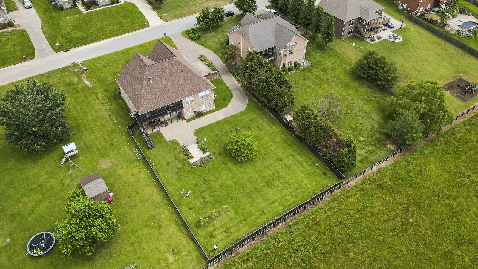 102 Chalford Pl