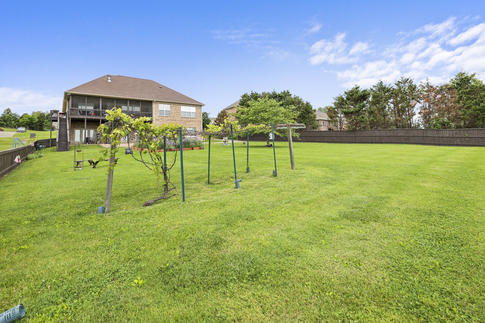102 Chalford Pl