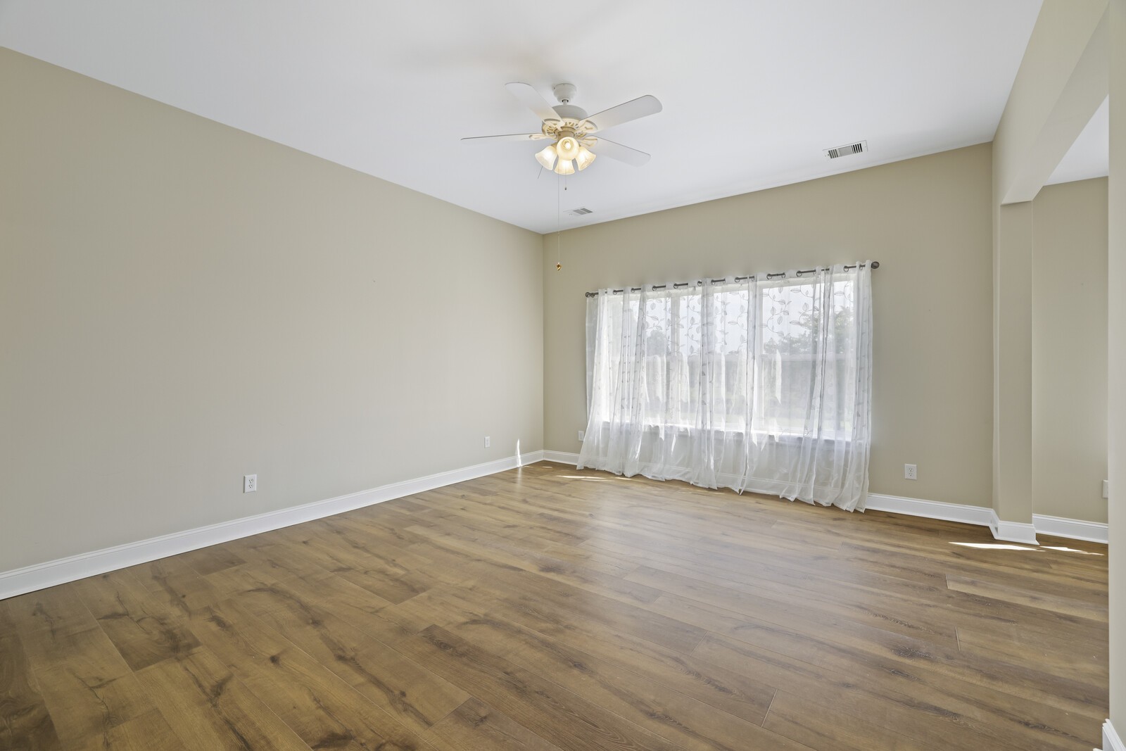 102 Chalford Pl