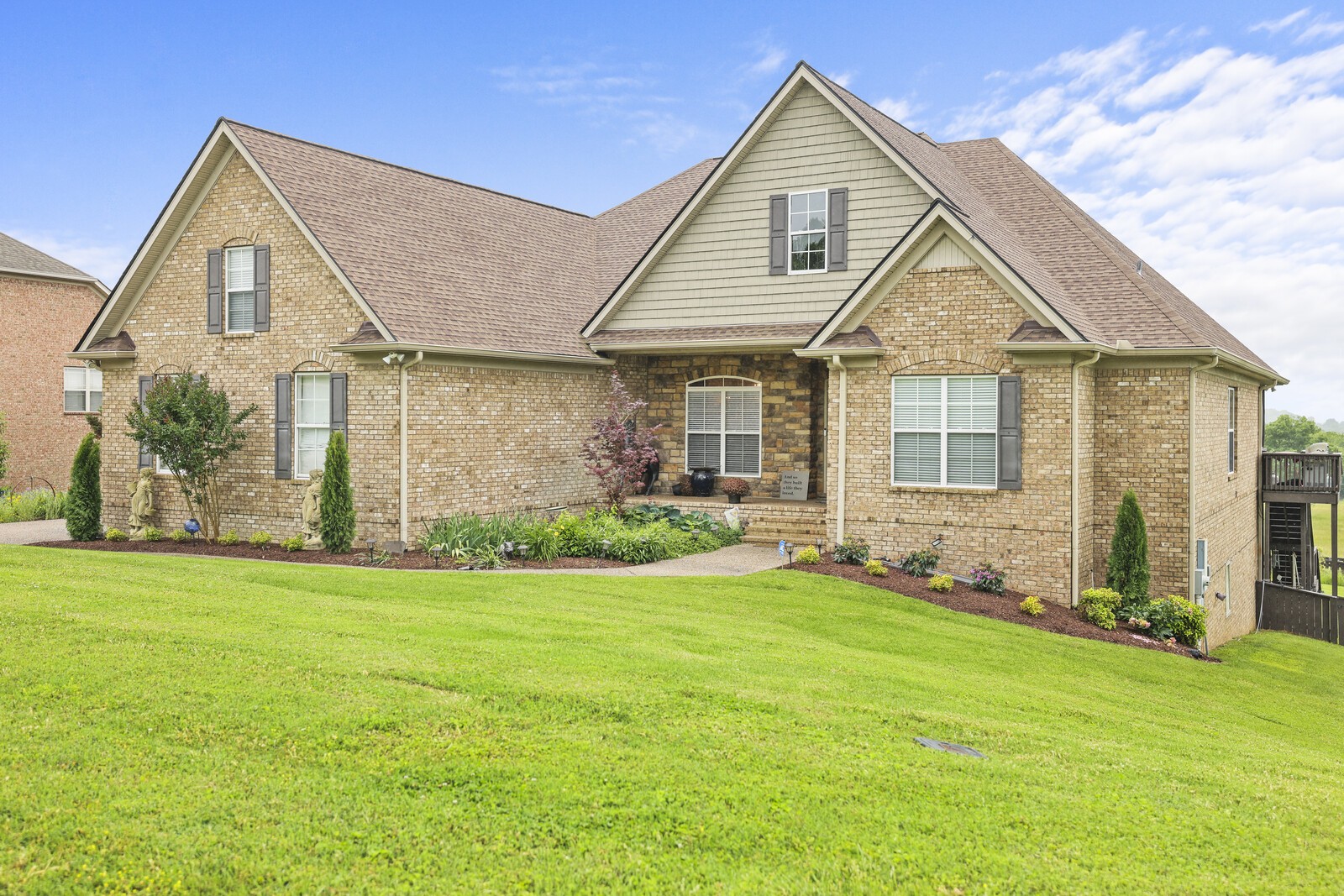 102 Chalford Pl