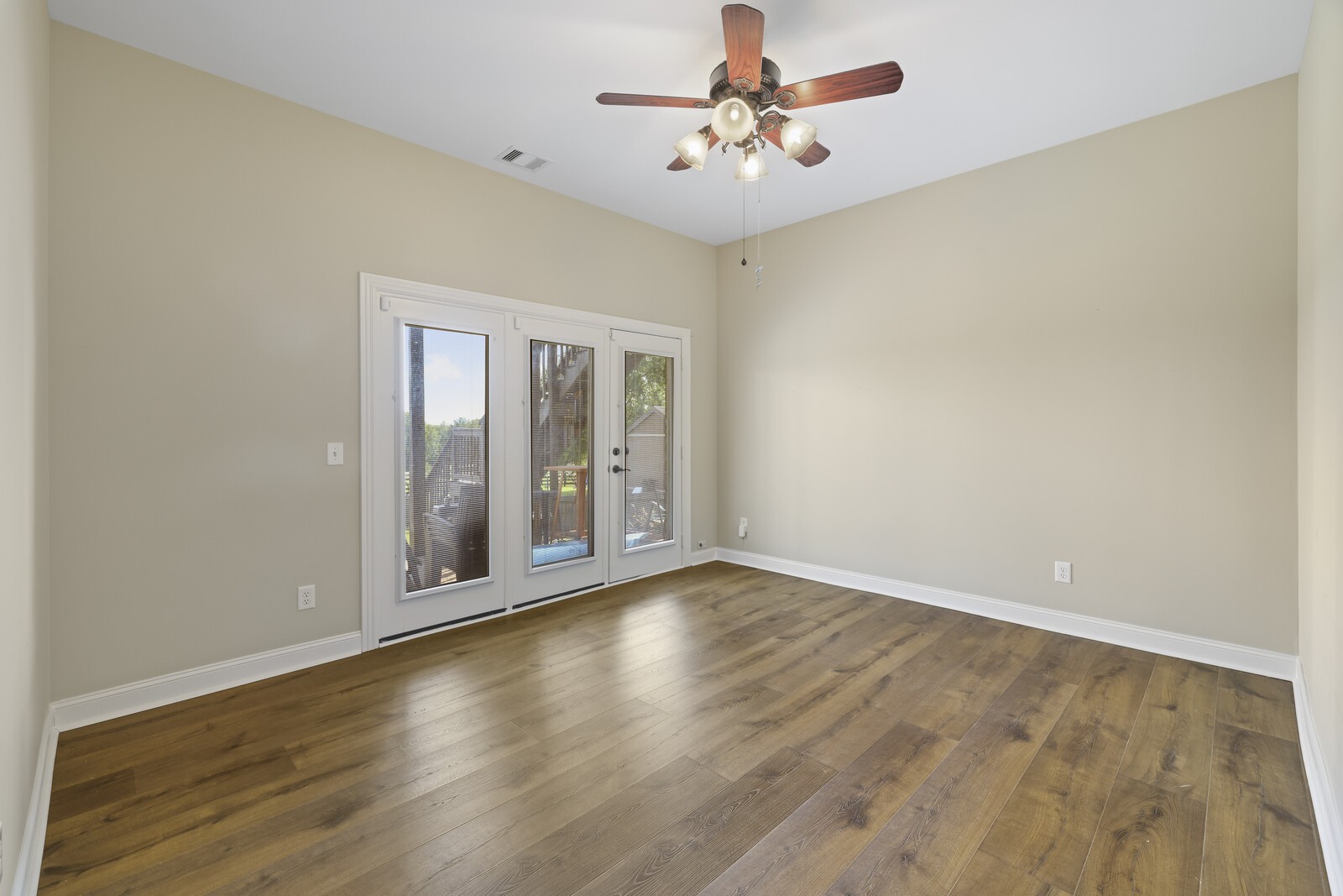 102 Chalford Pl