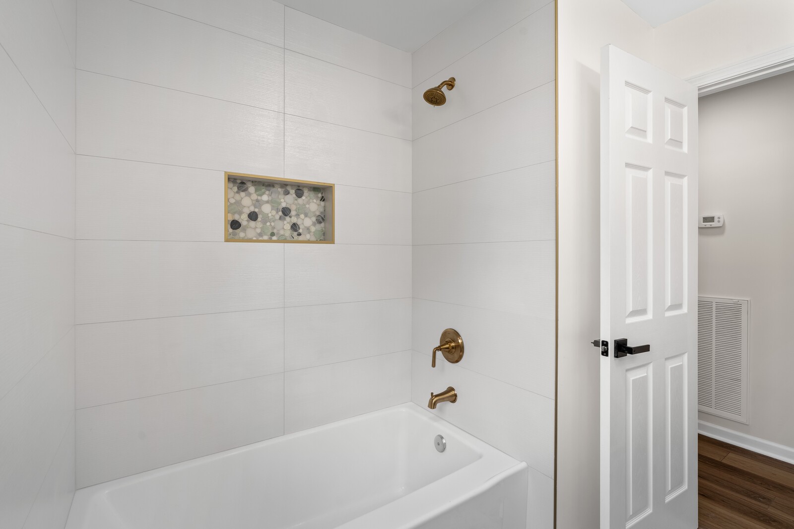 112 Crossroad Dr