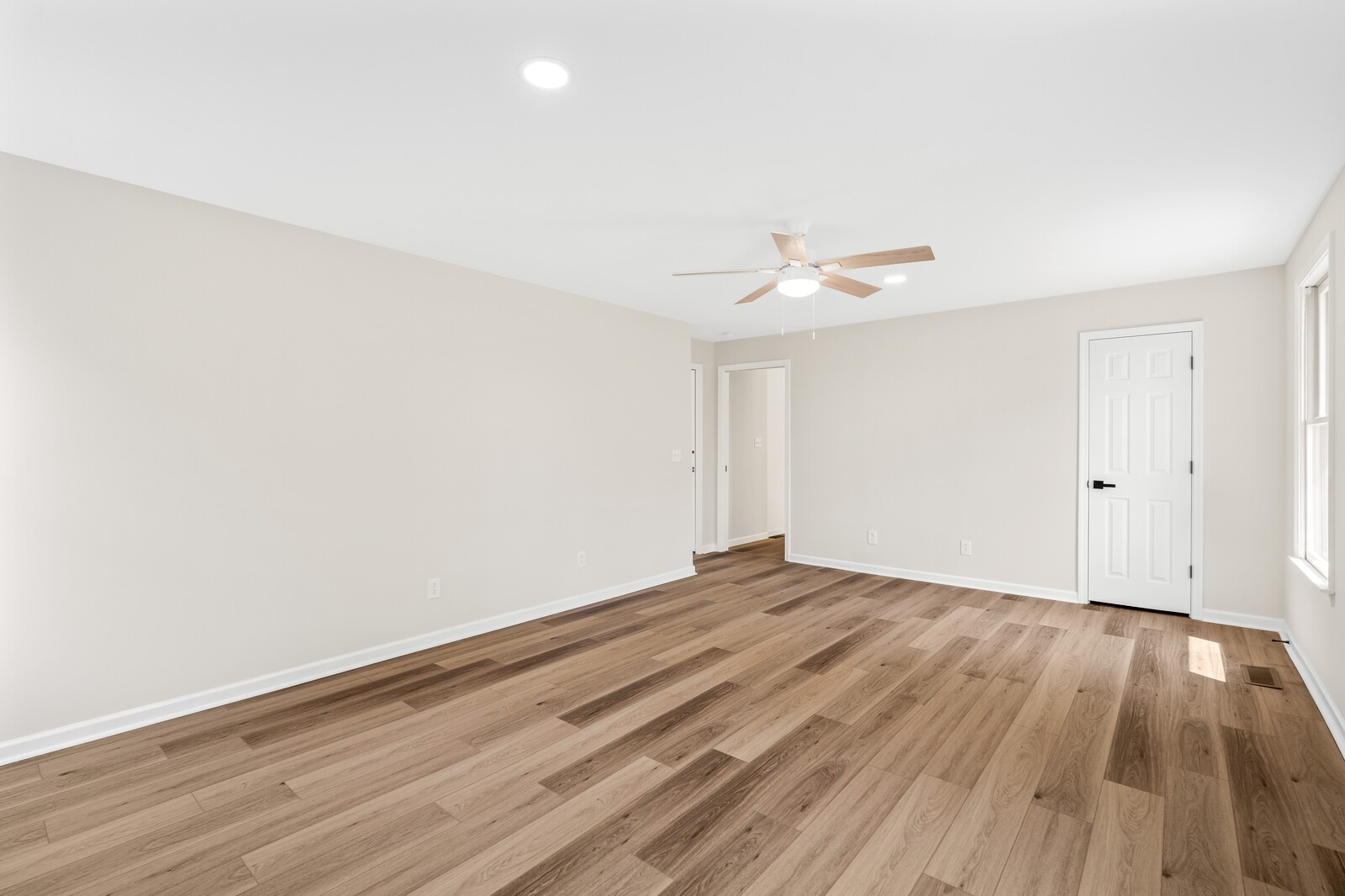 112 Crossroad Dr