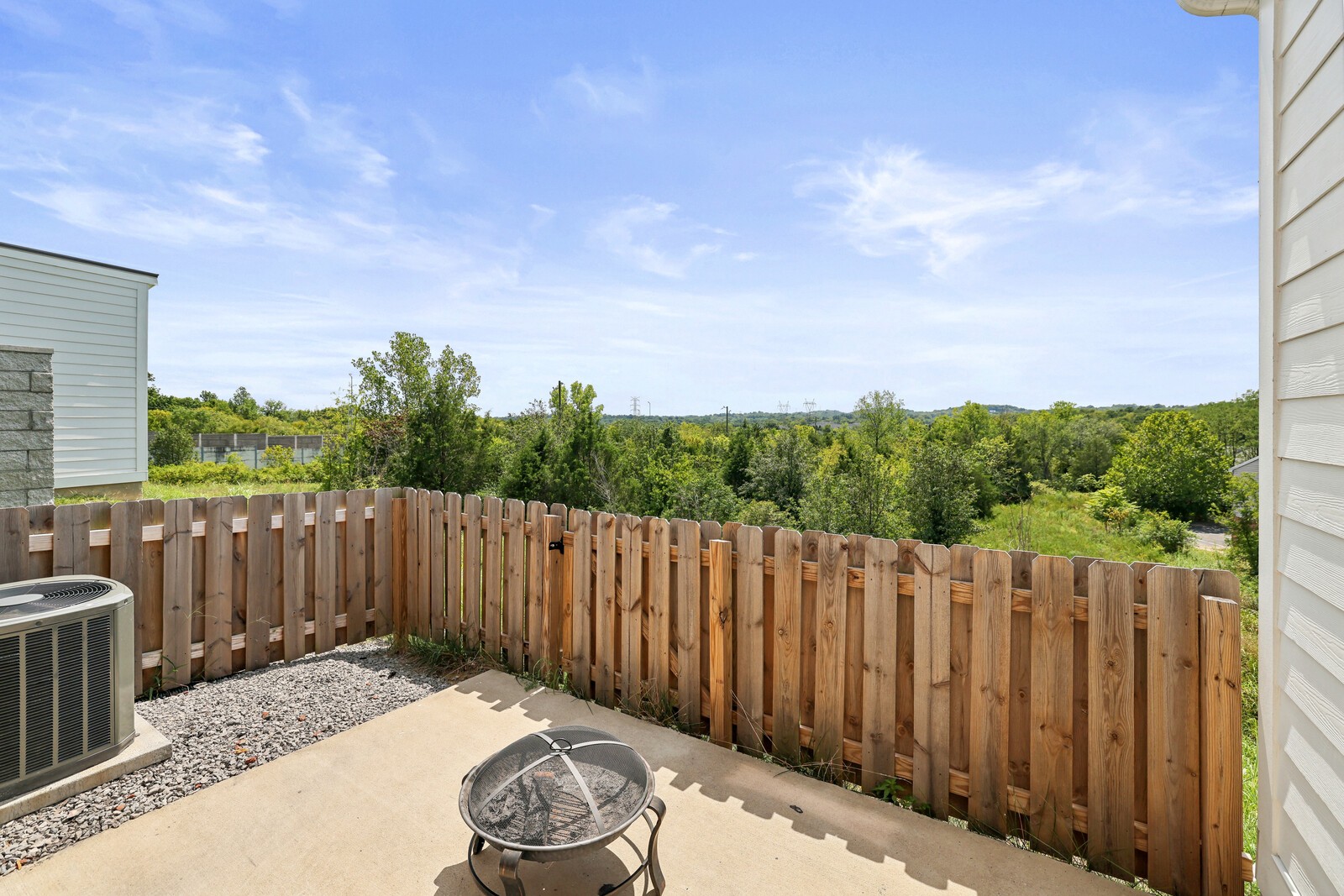 138 Dry Creek Commons Dr