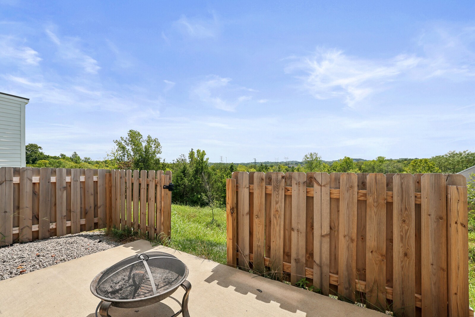 138 Dry Creek Commons Dr