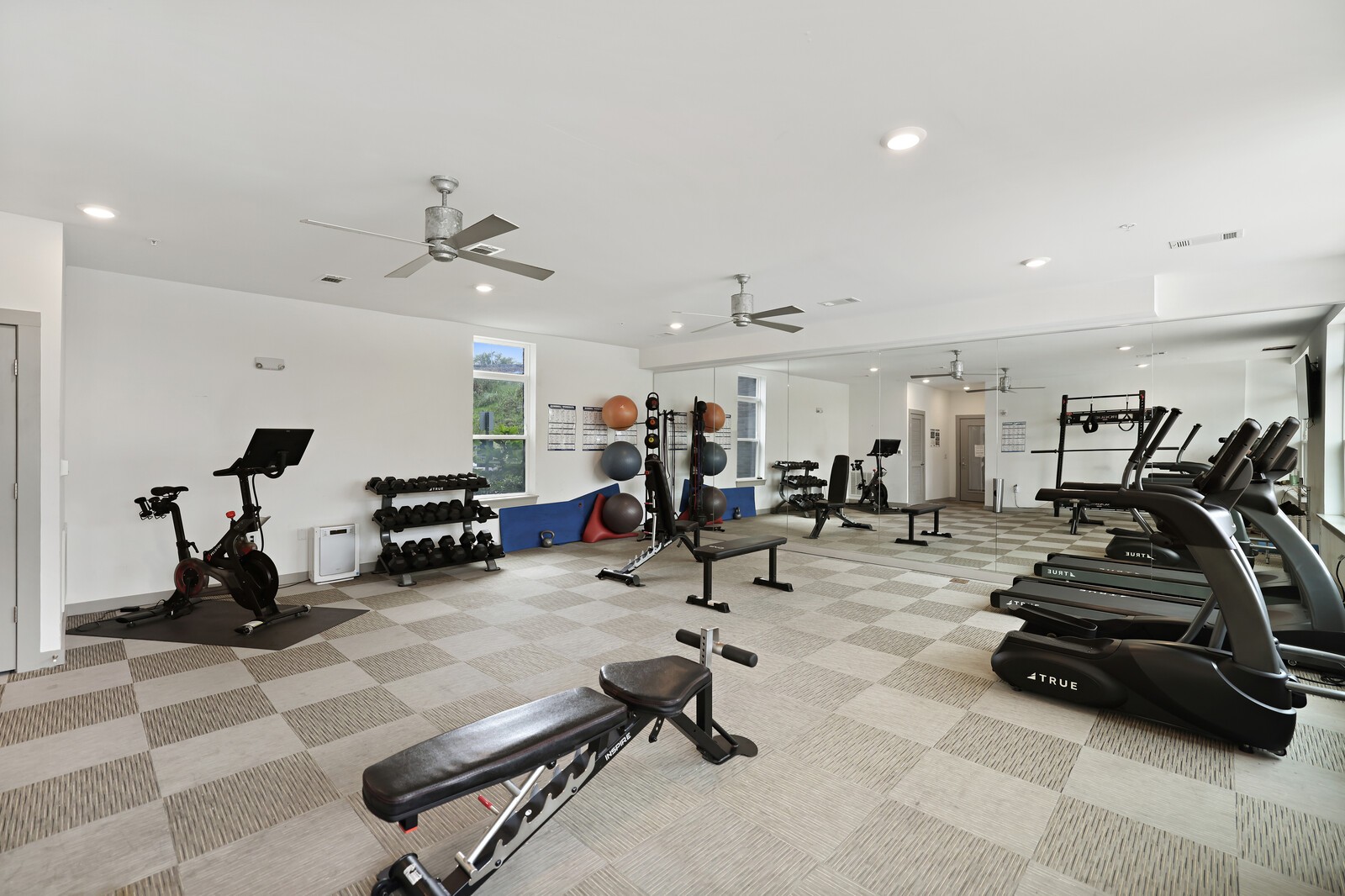 1638 54th Ave, N Unit: 318