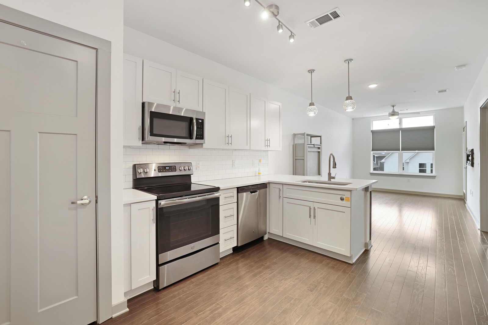 1638 54th Ave, N Unit: 318