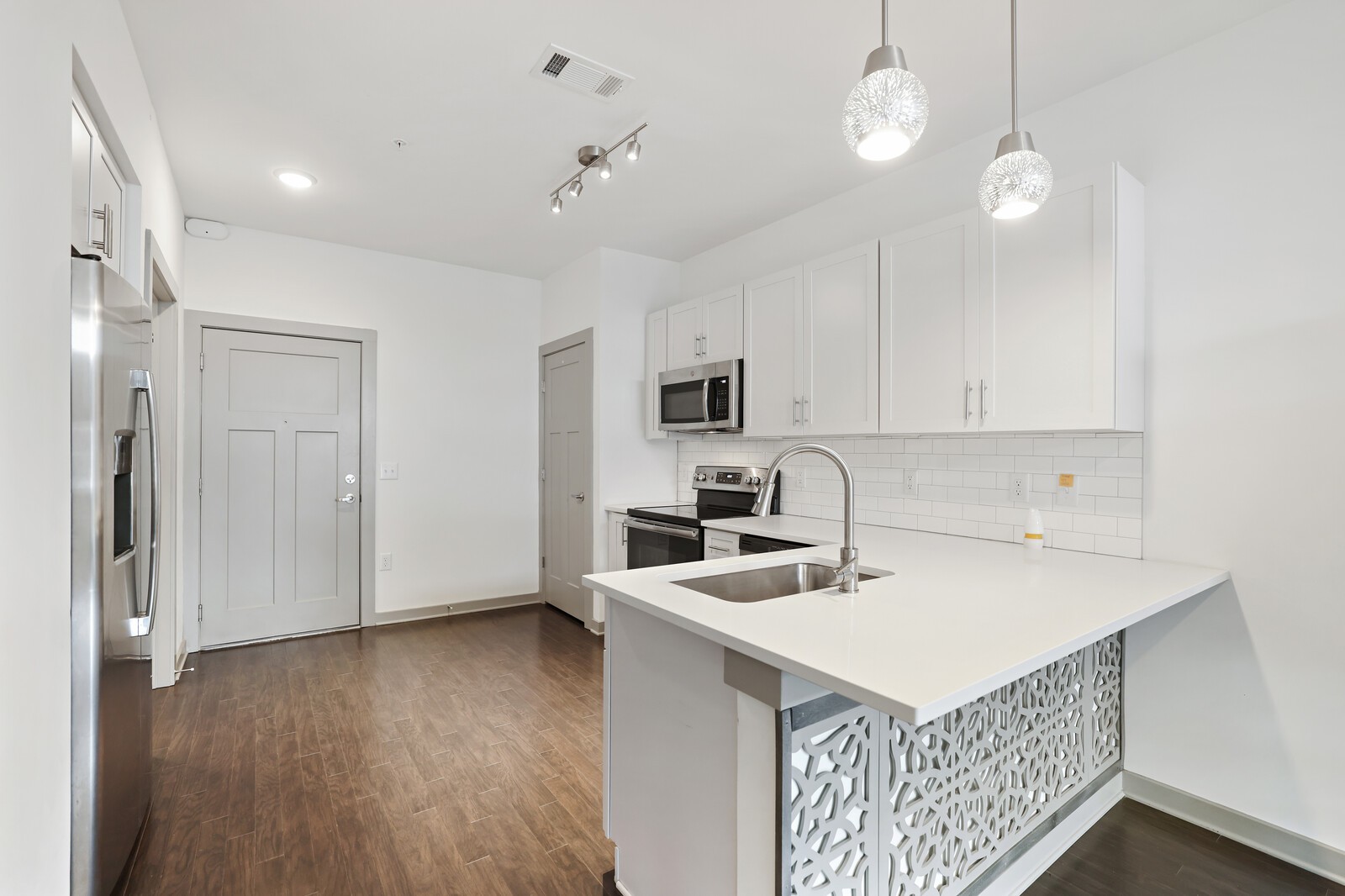 1638 54th Ave, N Unit: 318