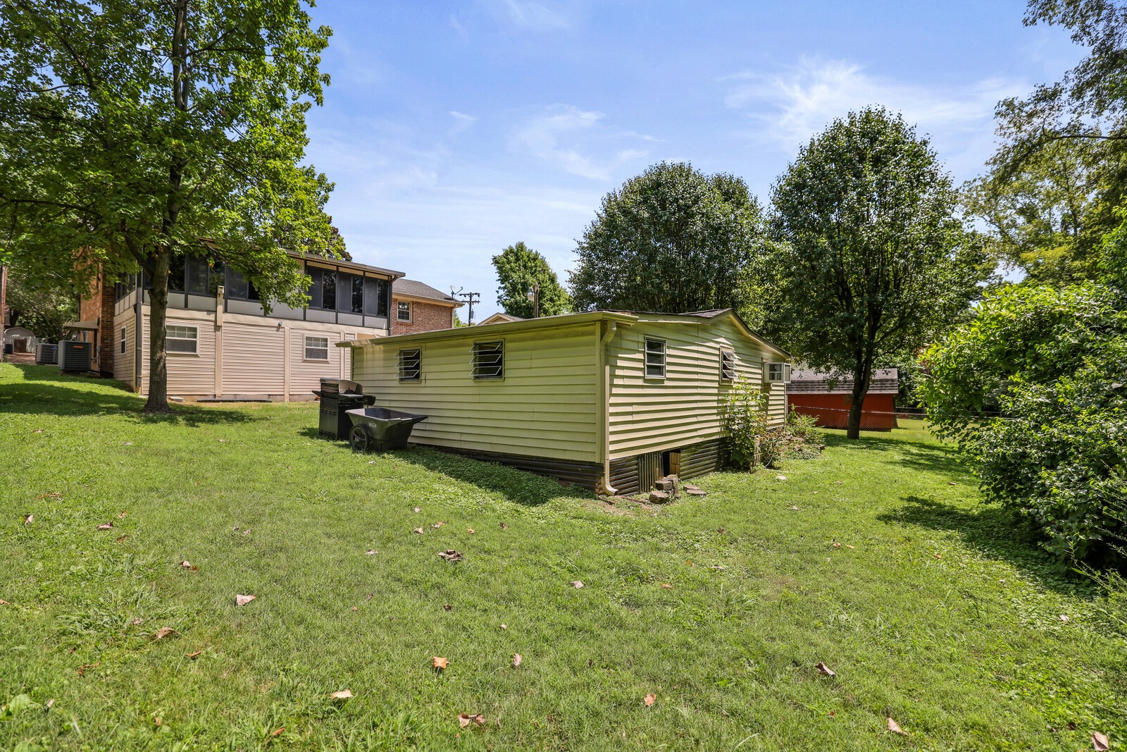 121 Lynhurst Cir