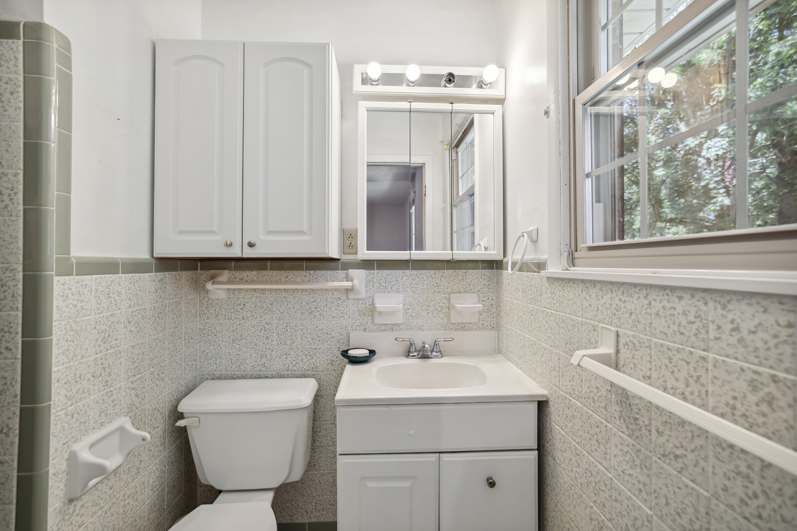 121 Lynhurst Cir