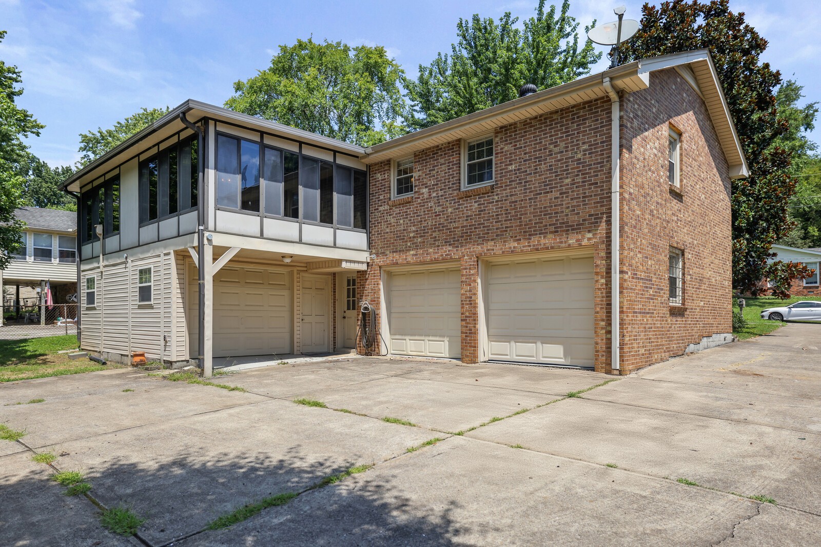 121 Lynhurst Cir