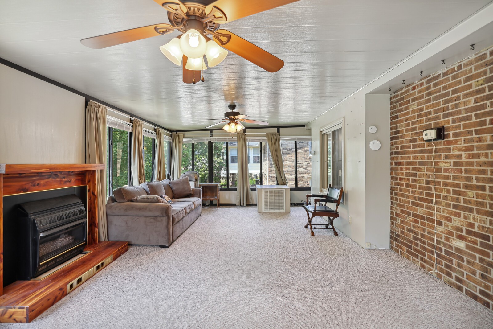 121 Lynhurst Cir